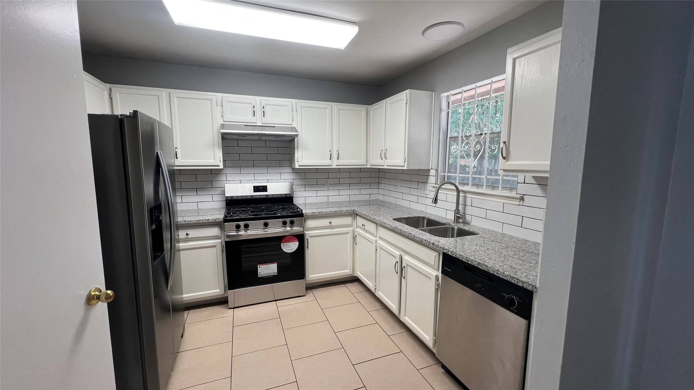Houston, TX 77083,15407 Town Green DR