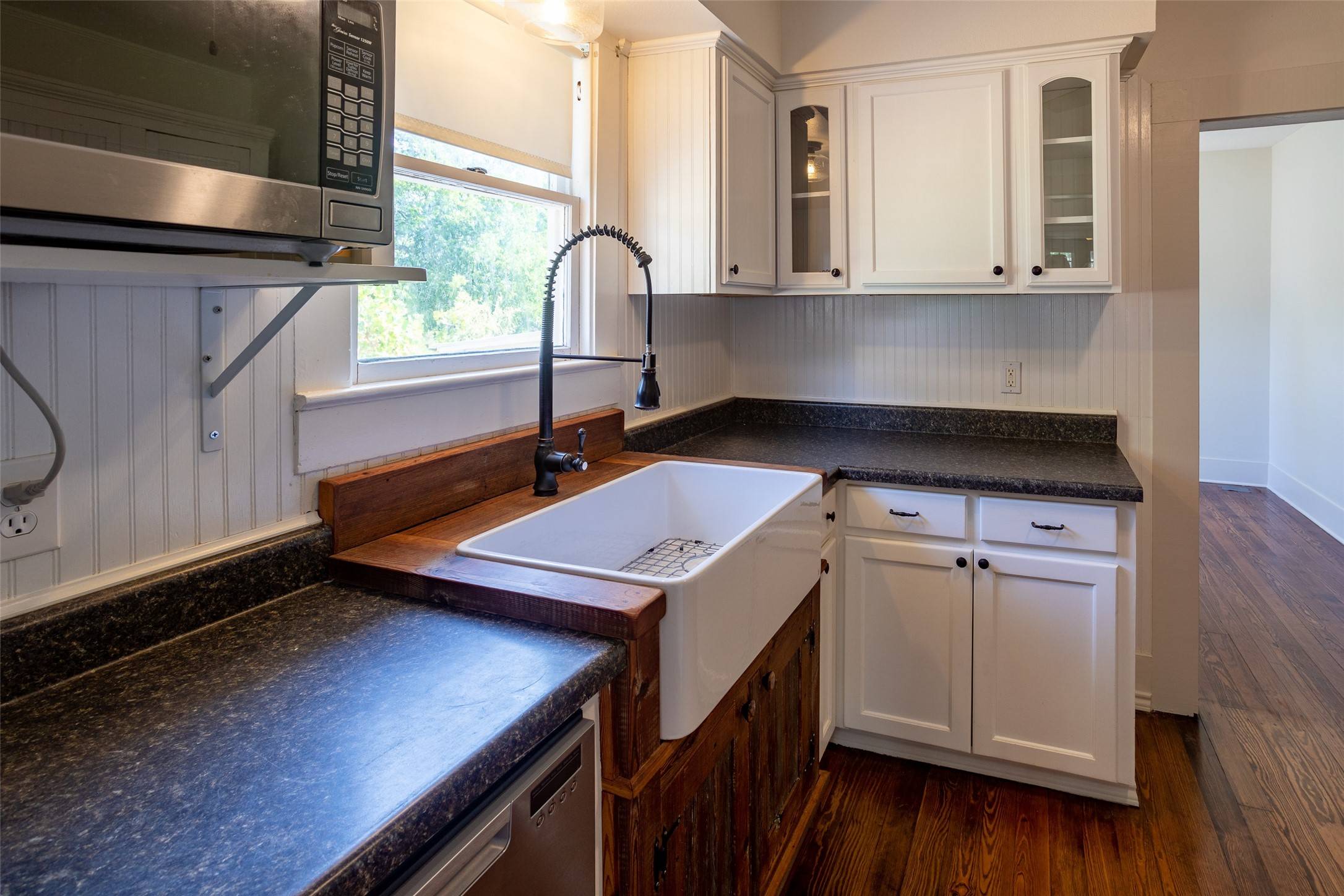 Brenham, TX 77833,907 Clinton ST