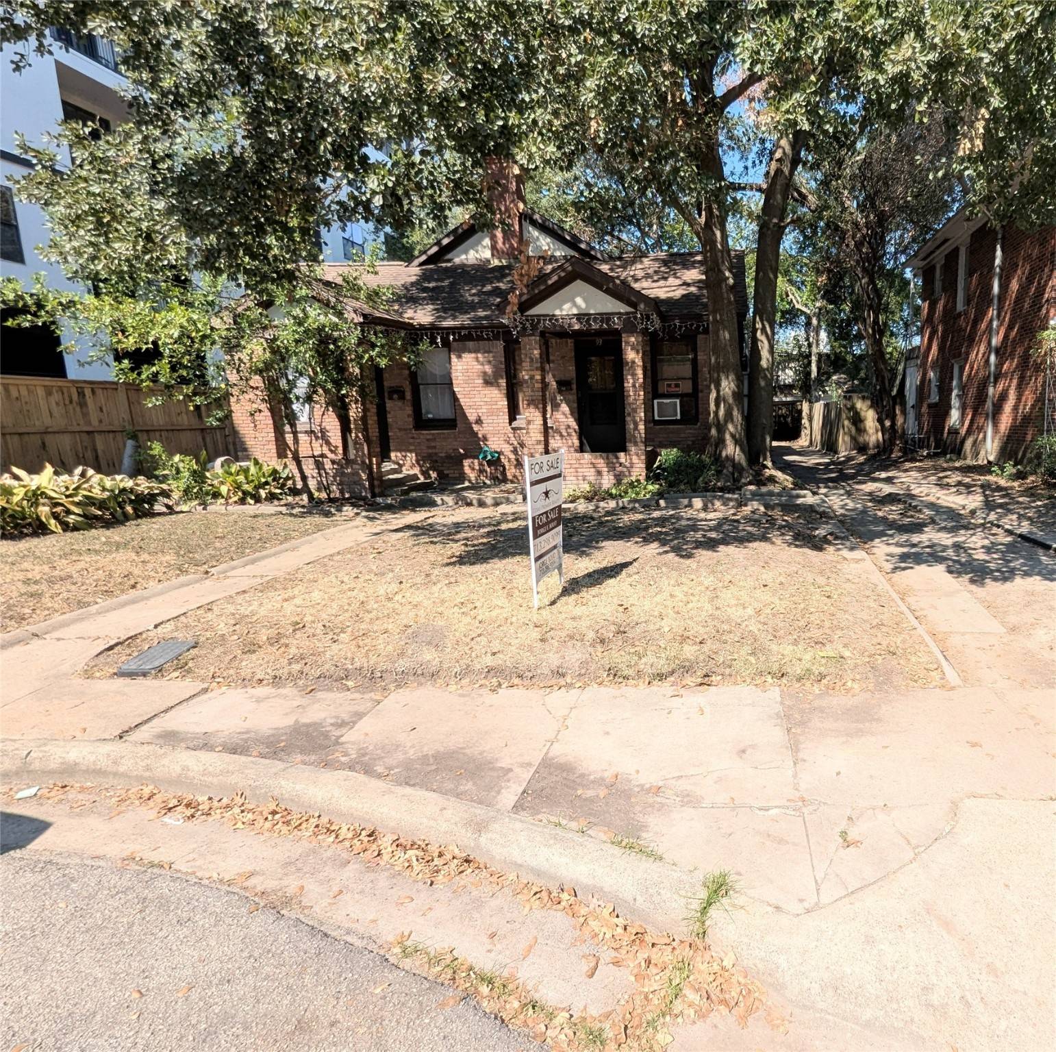 Houston, TX 77098,1934 Hawthorne ST
