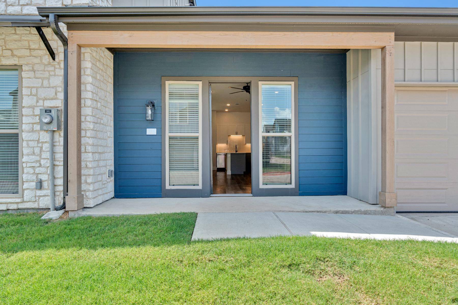 Garland, TX 75040,1668-400 Bernard ST