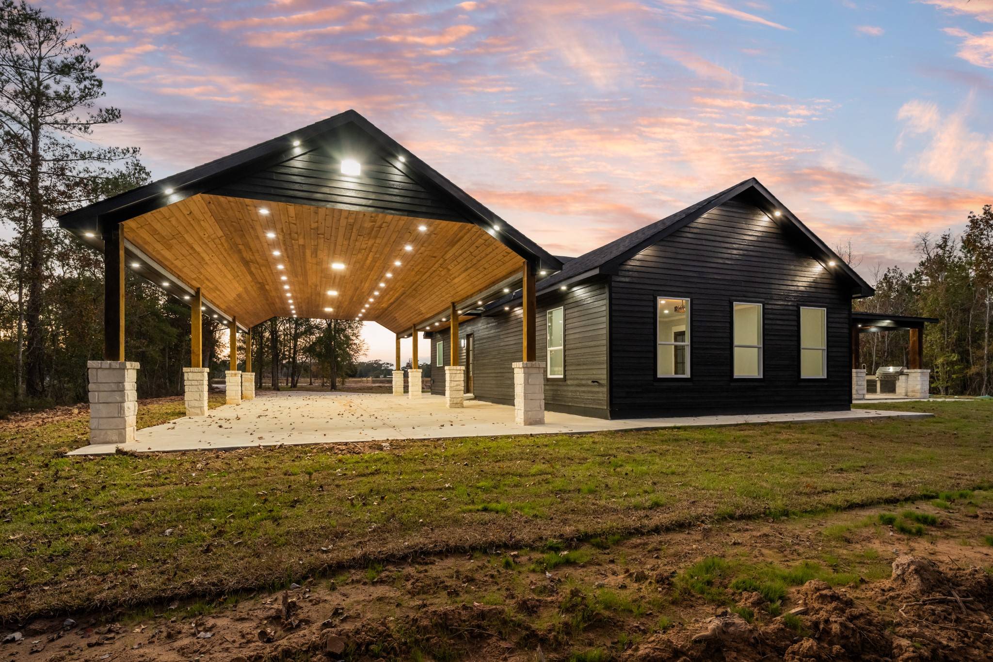 Dayton, TX 77535,2199 County Road 301 N