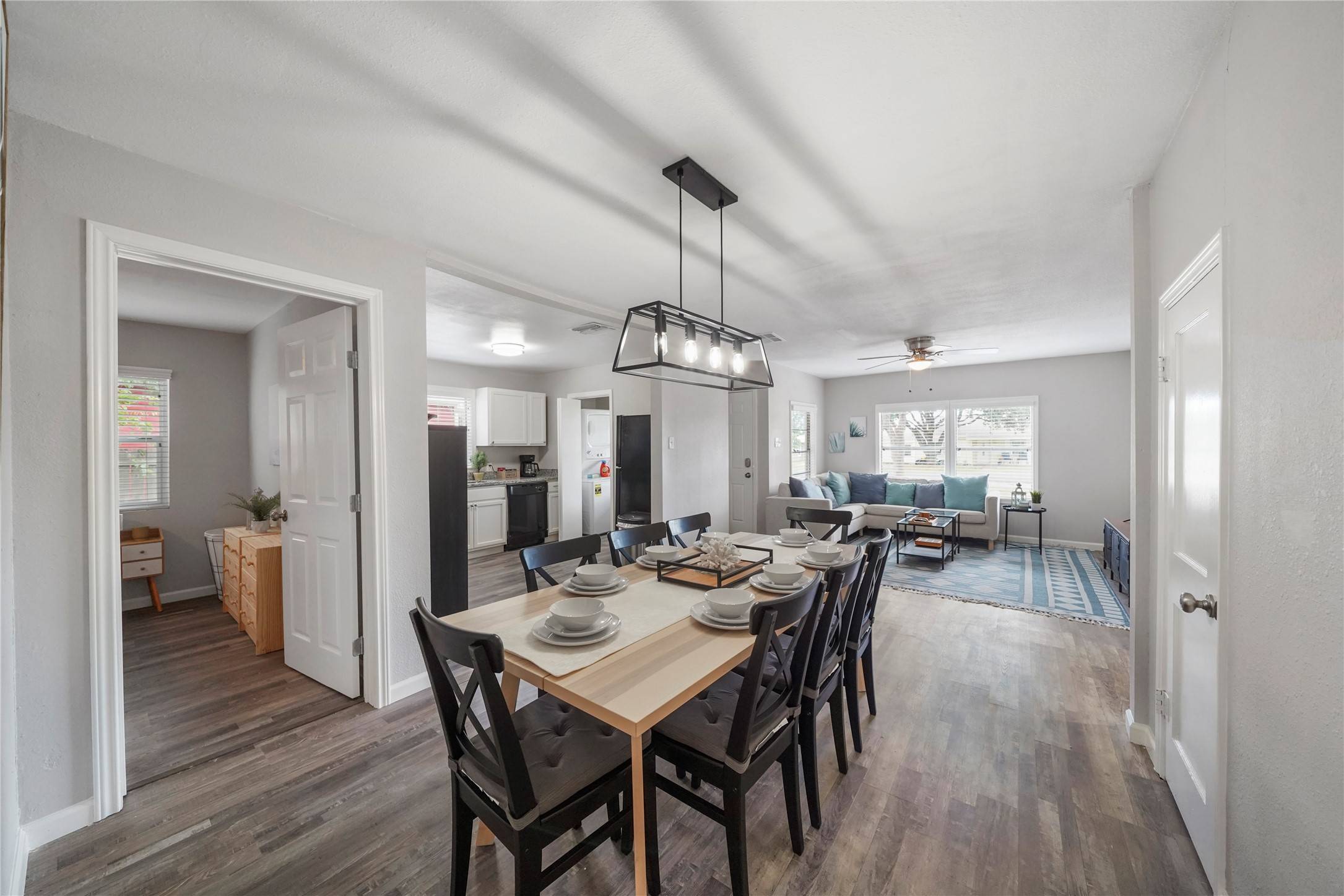 Texas City, TX 77590,2111 8th AVE N