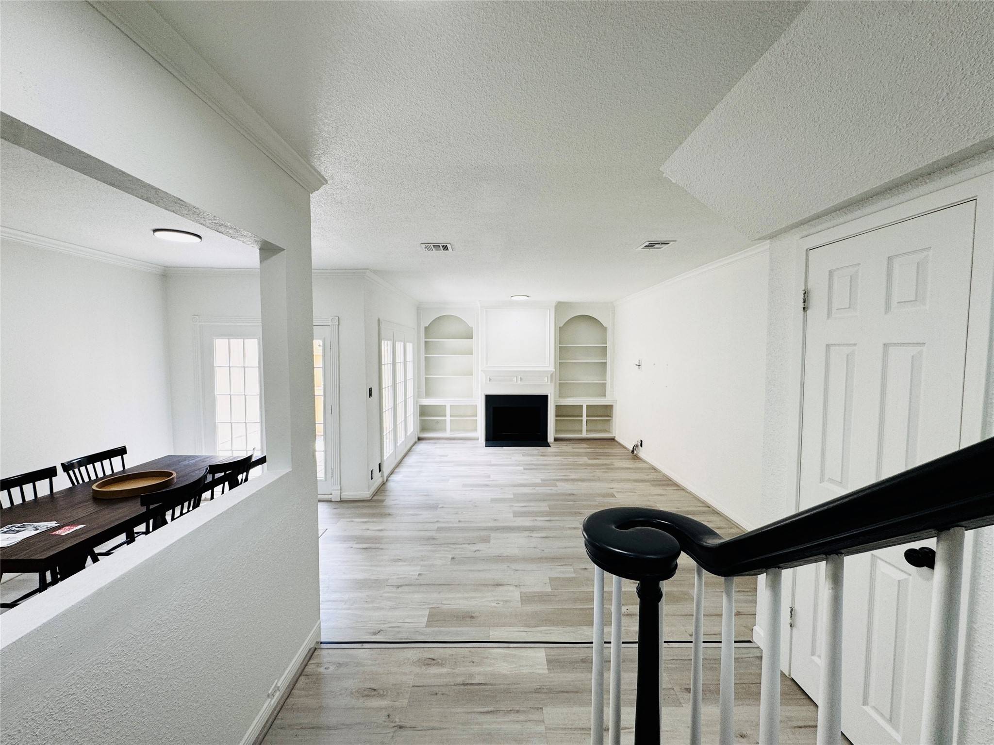 Houston, TX 77057,2323 Augusta DR #43
