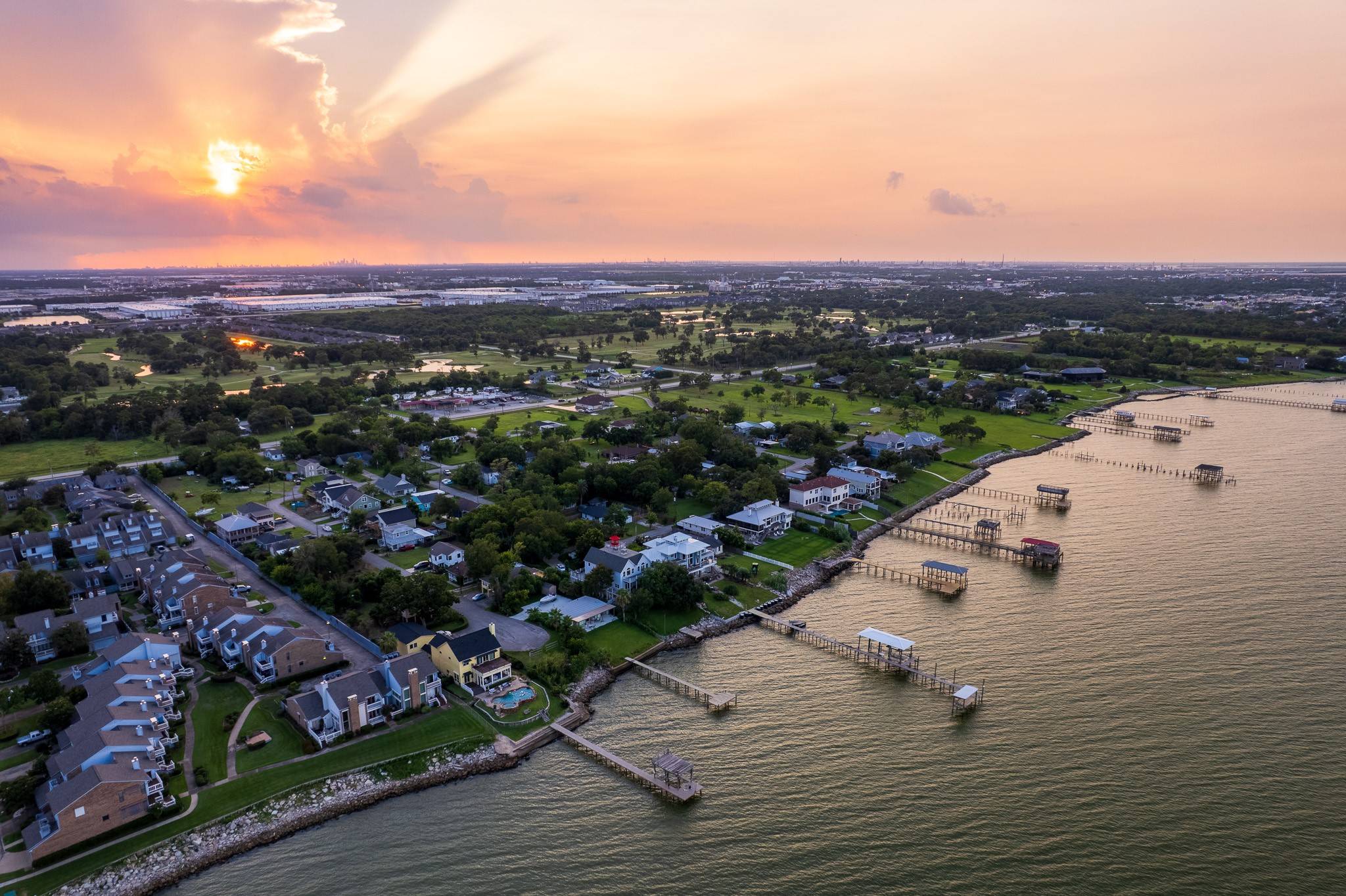La Porte, TX 77571,202 Bay ST