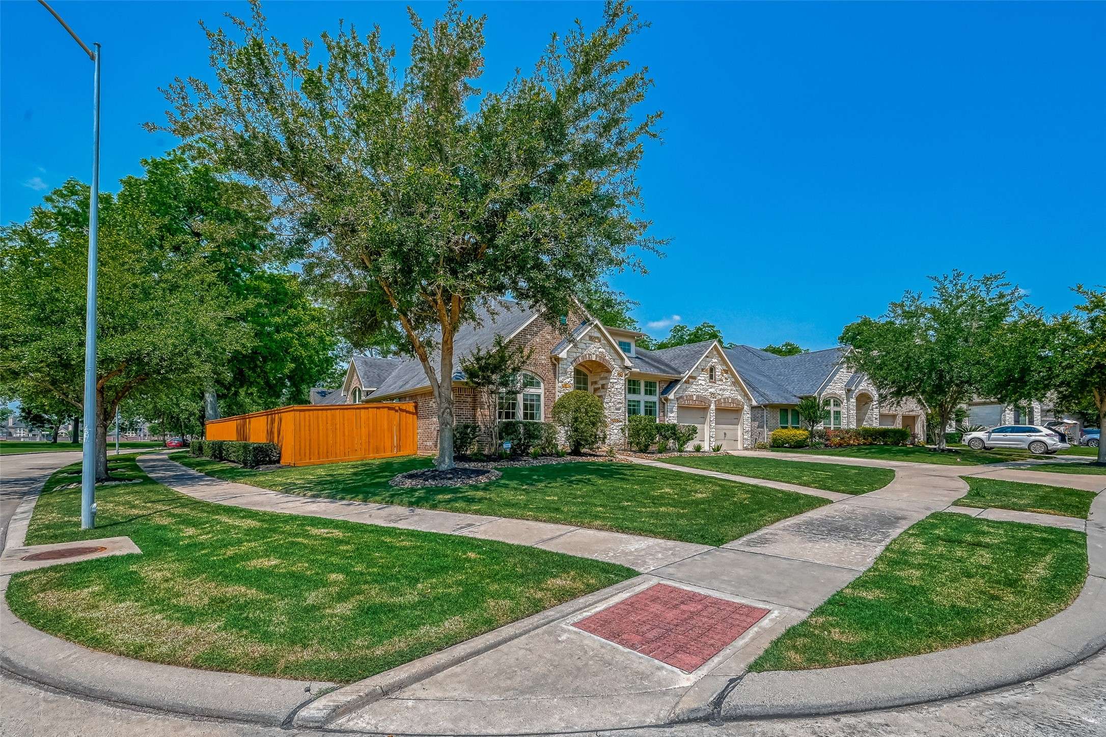 Sugar Land, TX 77479,5918 Emmit Creek LN