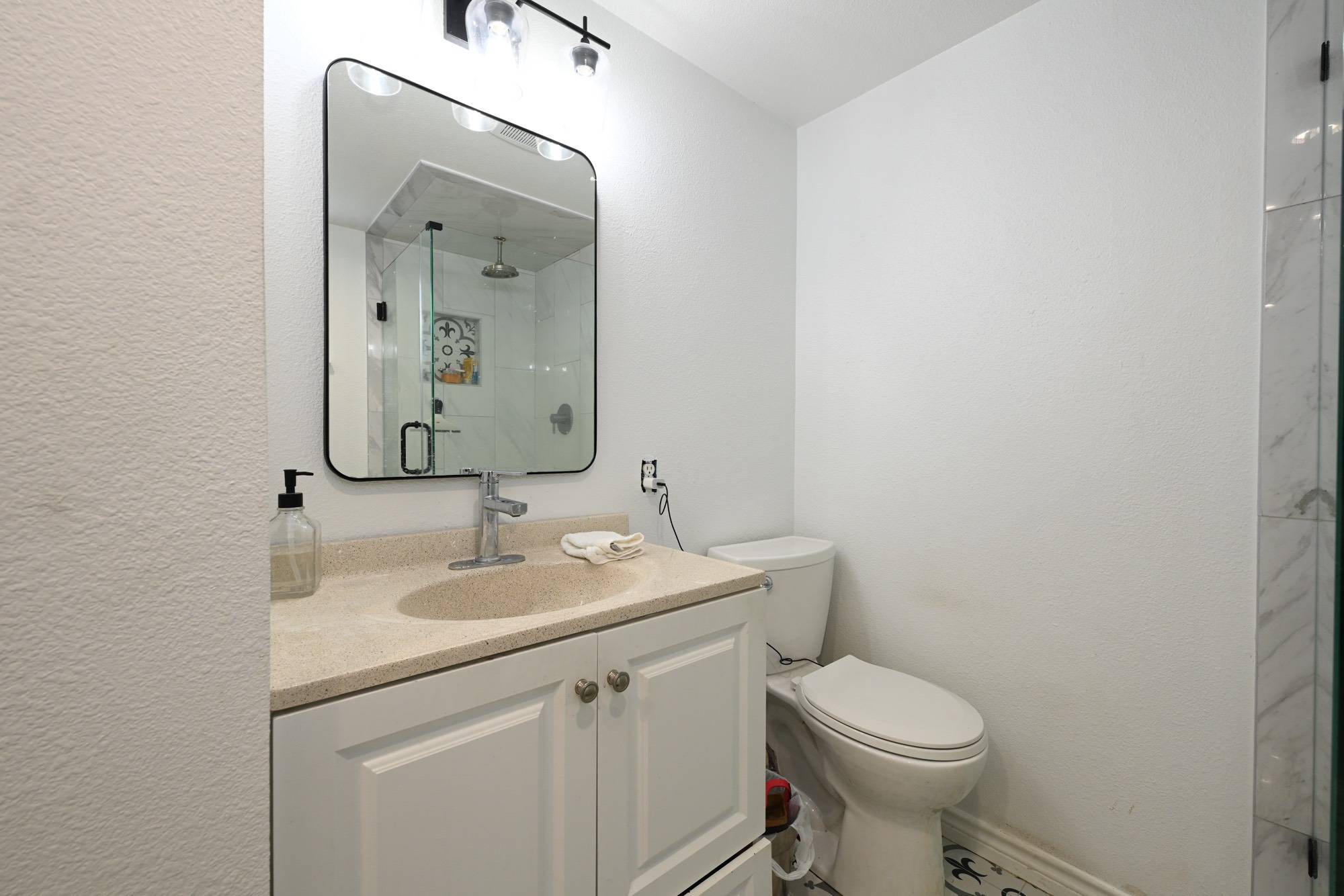 Houston, TX 77033,5826 Southwind ST
