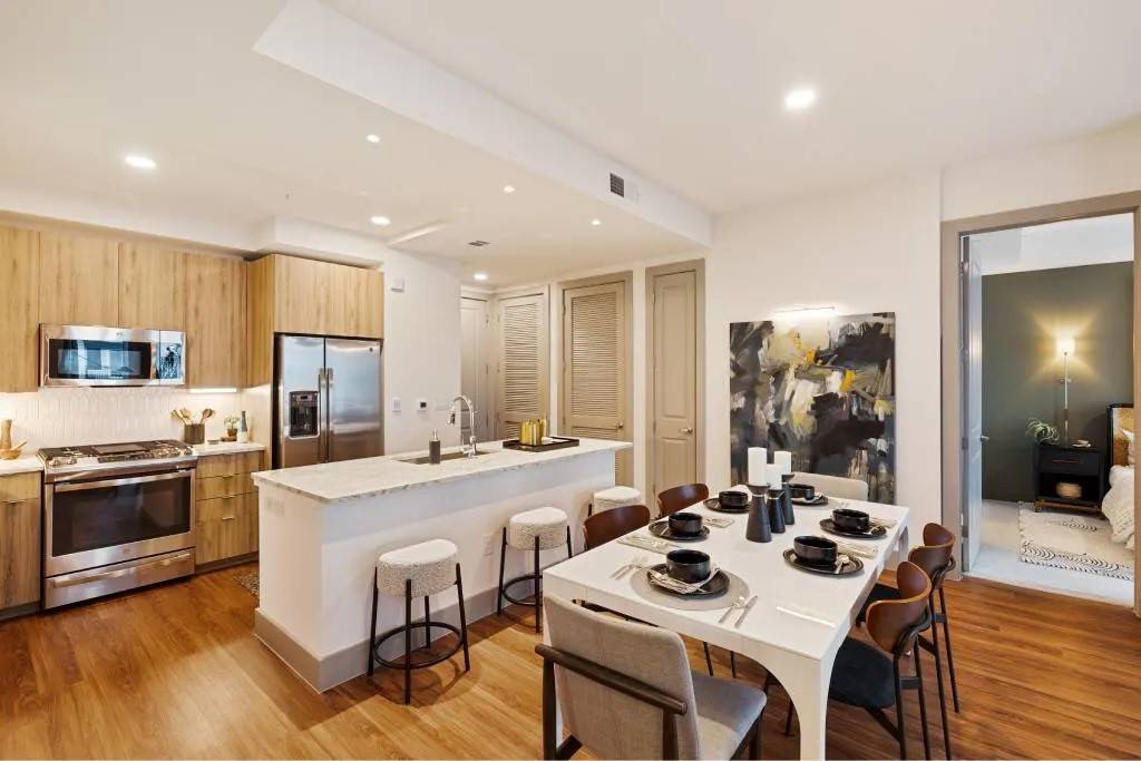 Houston, TX 77027,1317 Post Oak Park DR #261