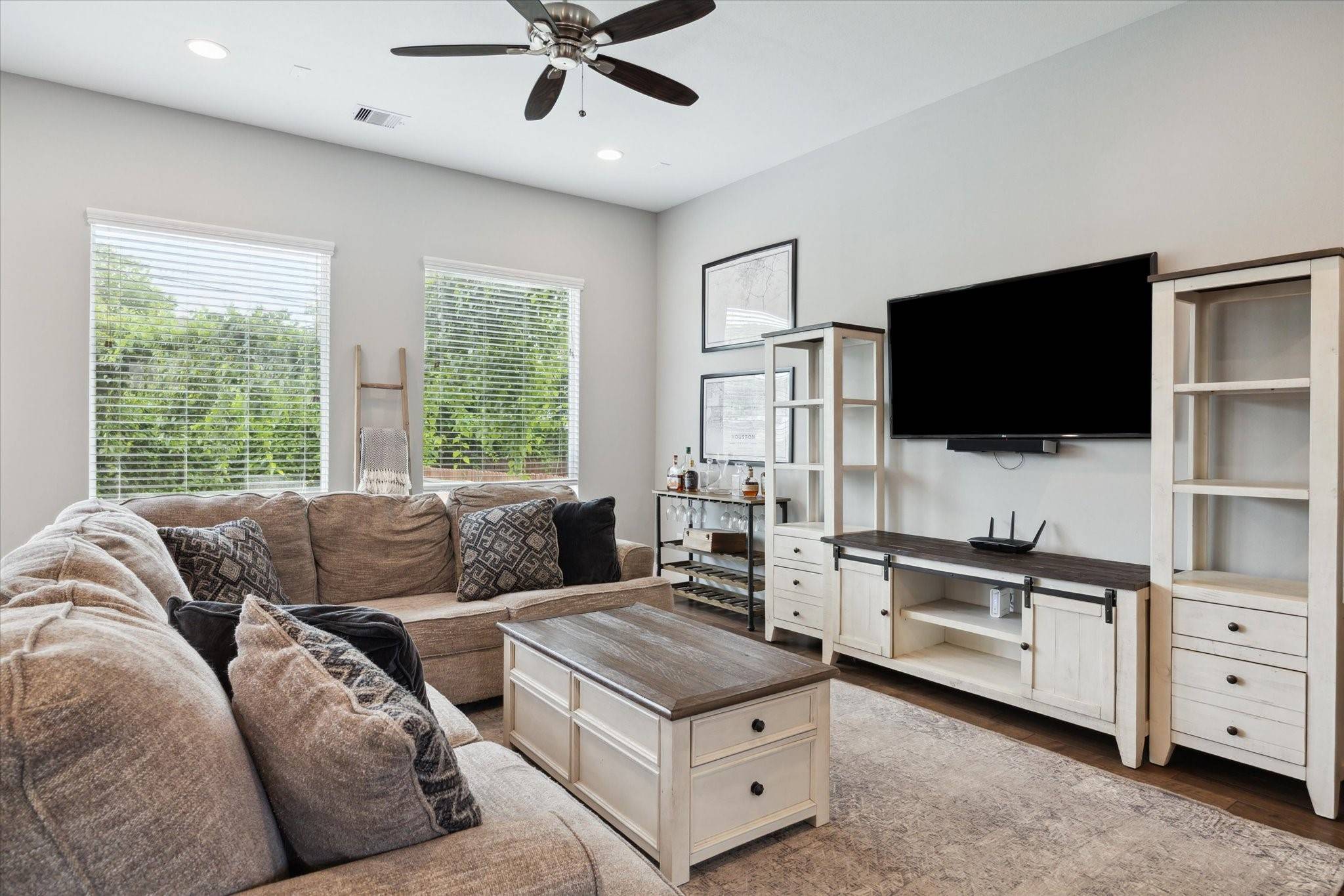 Houston, TX 77091,422 Yale Oaks LN