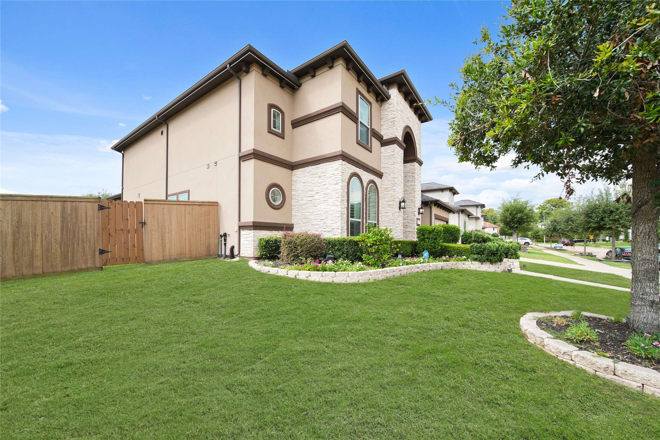 Sugar Land, TX 77479,6411 Tarrion Bay LN