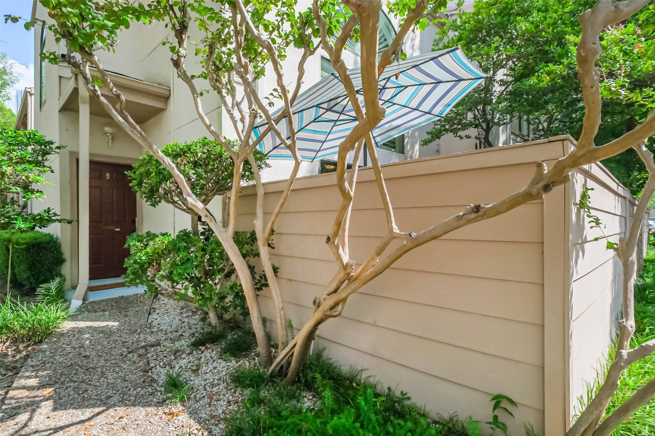 Houston, TX 77057,2125 Augusta DR #9