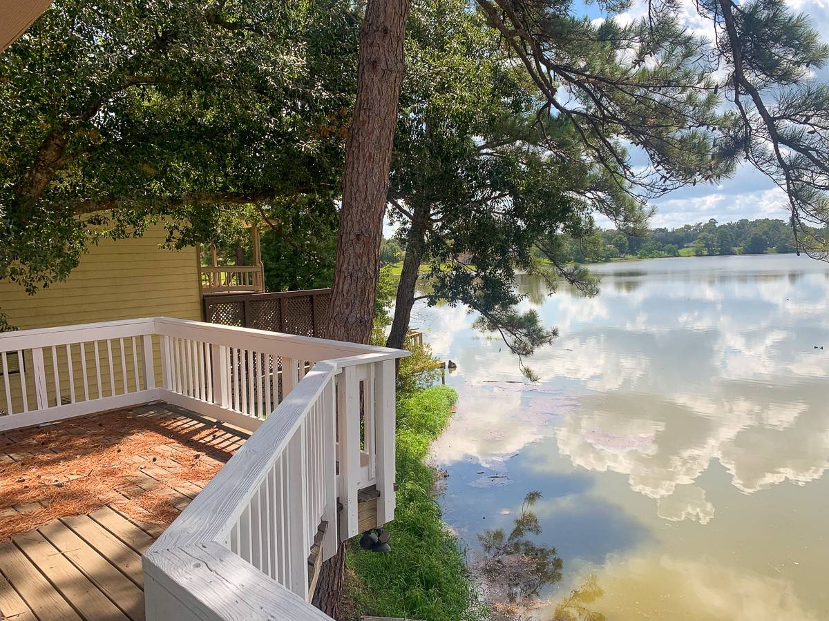 Huntsville, TX 77340,226 Waters Edge