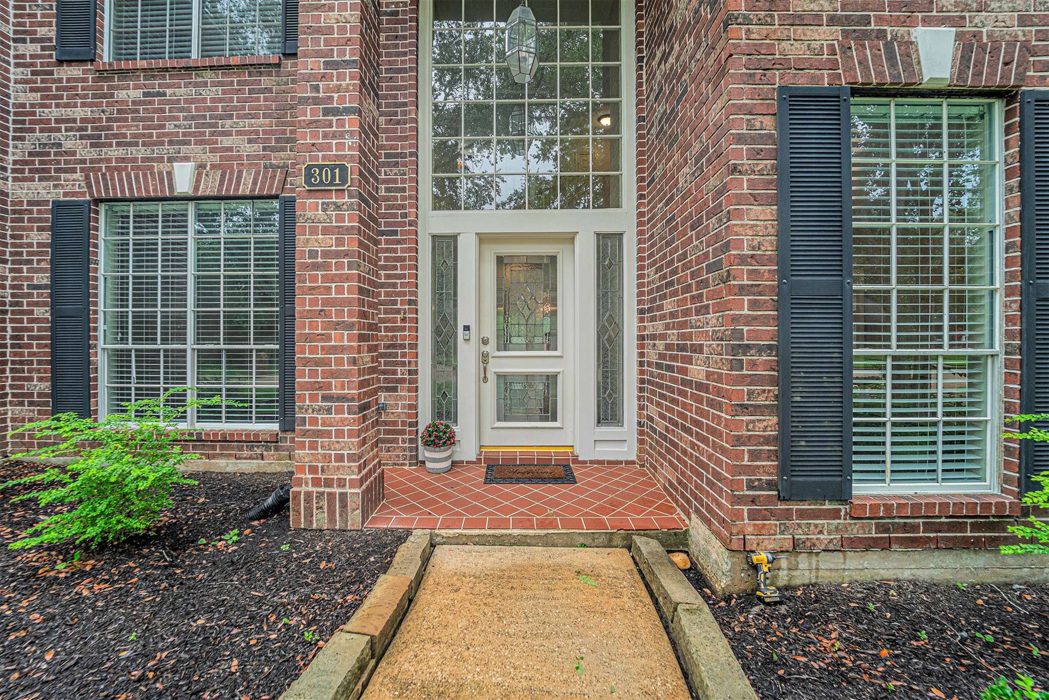Friendswood, TX 77546,301 Eagle Lakes DR
