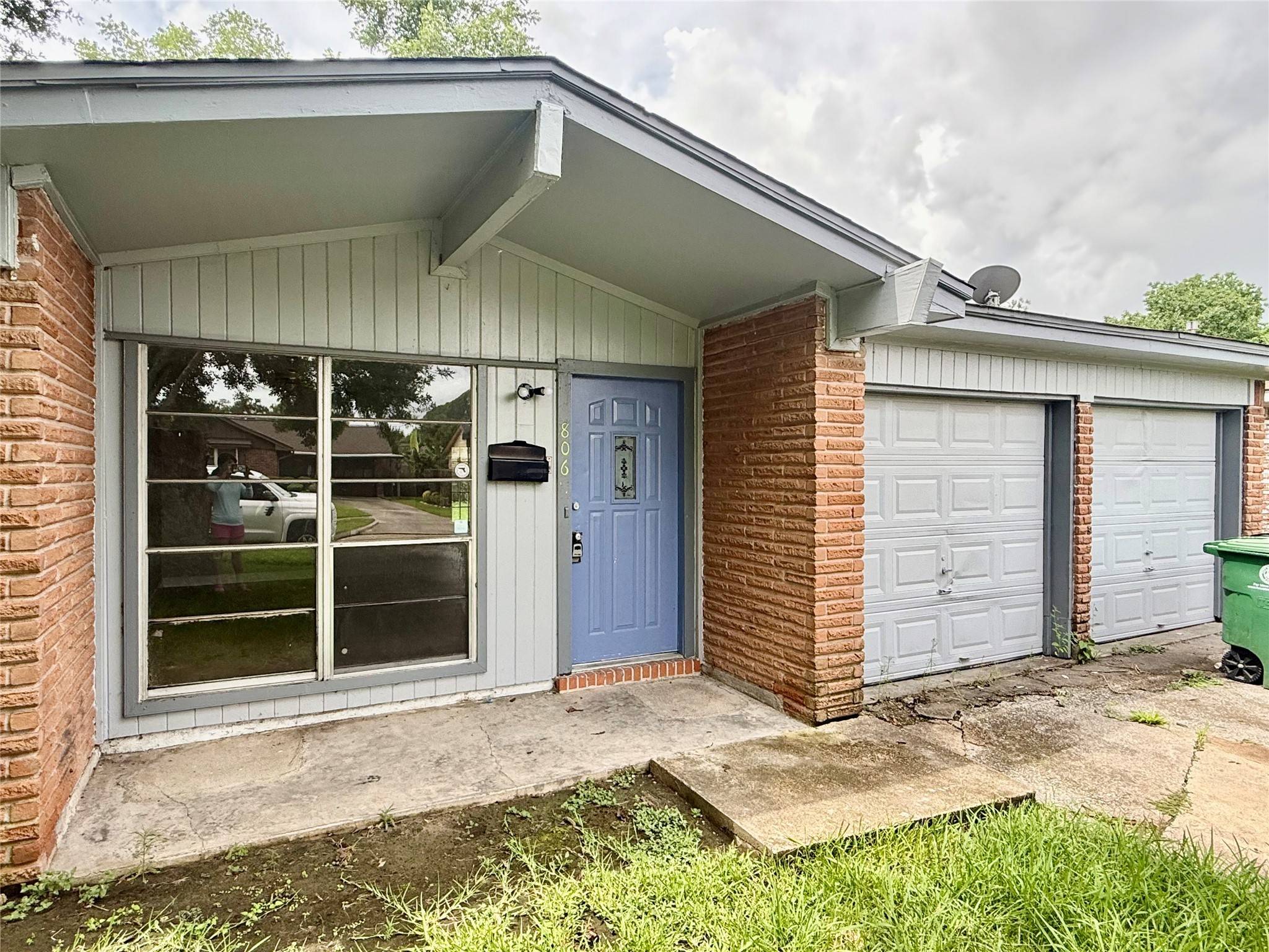 Houston, TX 77034,806 Shawnee ST