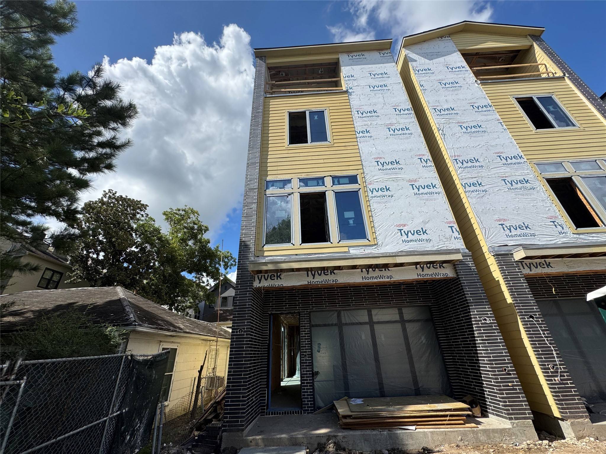 Houston, TX 77007,6405 Pickens A