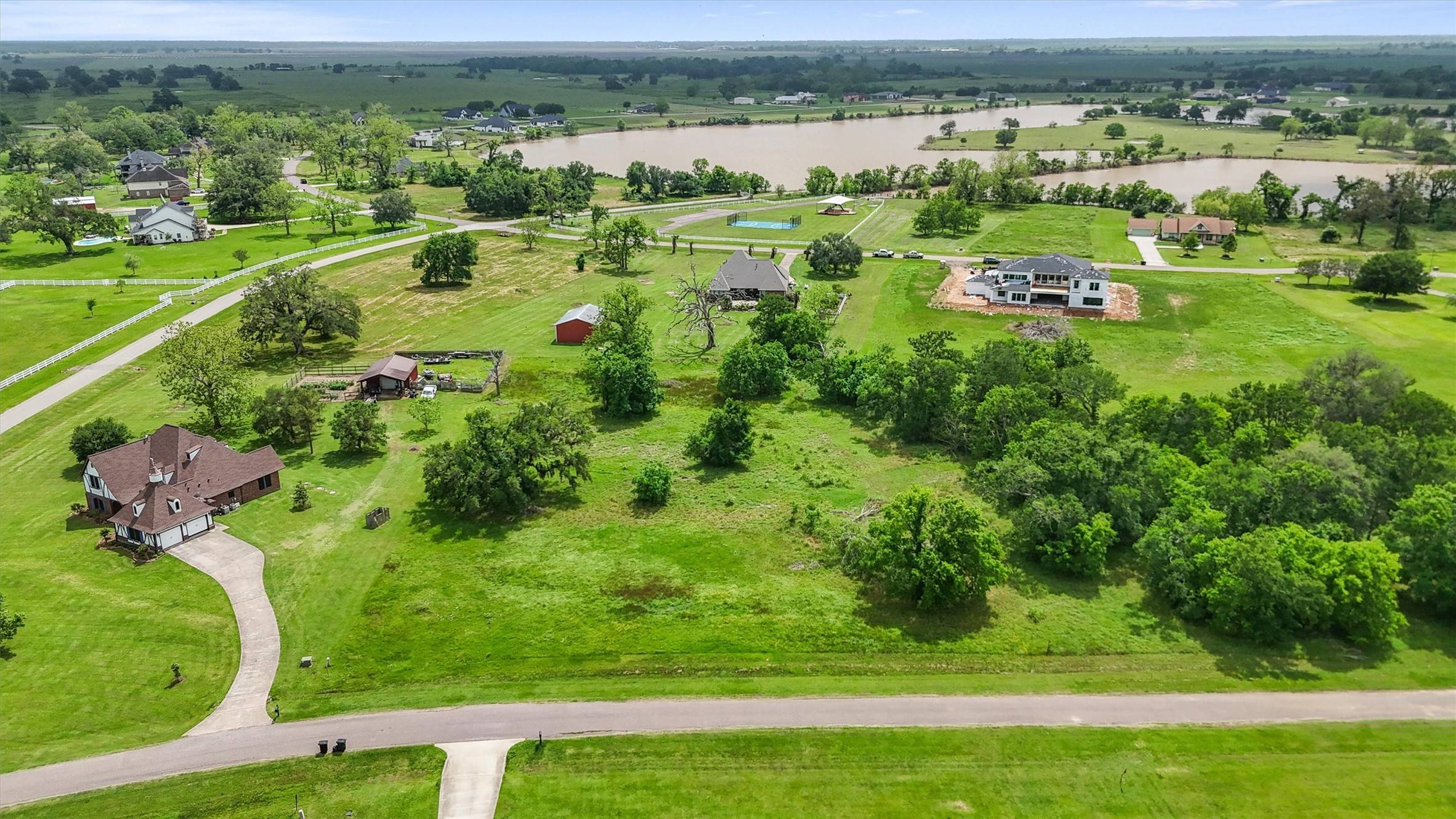 Rosharon, TX 77583,2811 Horse Trail DR