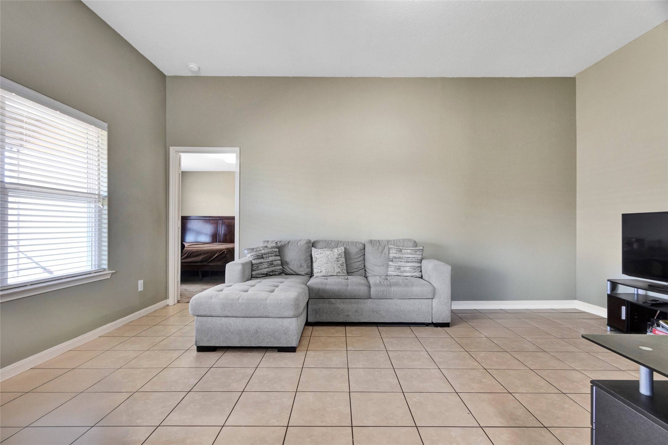 La Marque, TX 77568,418 Hawks View DR