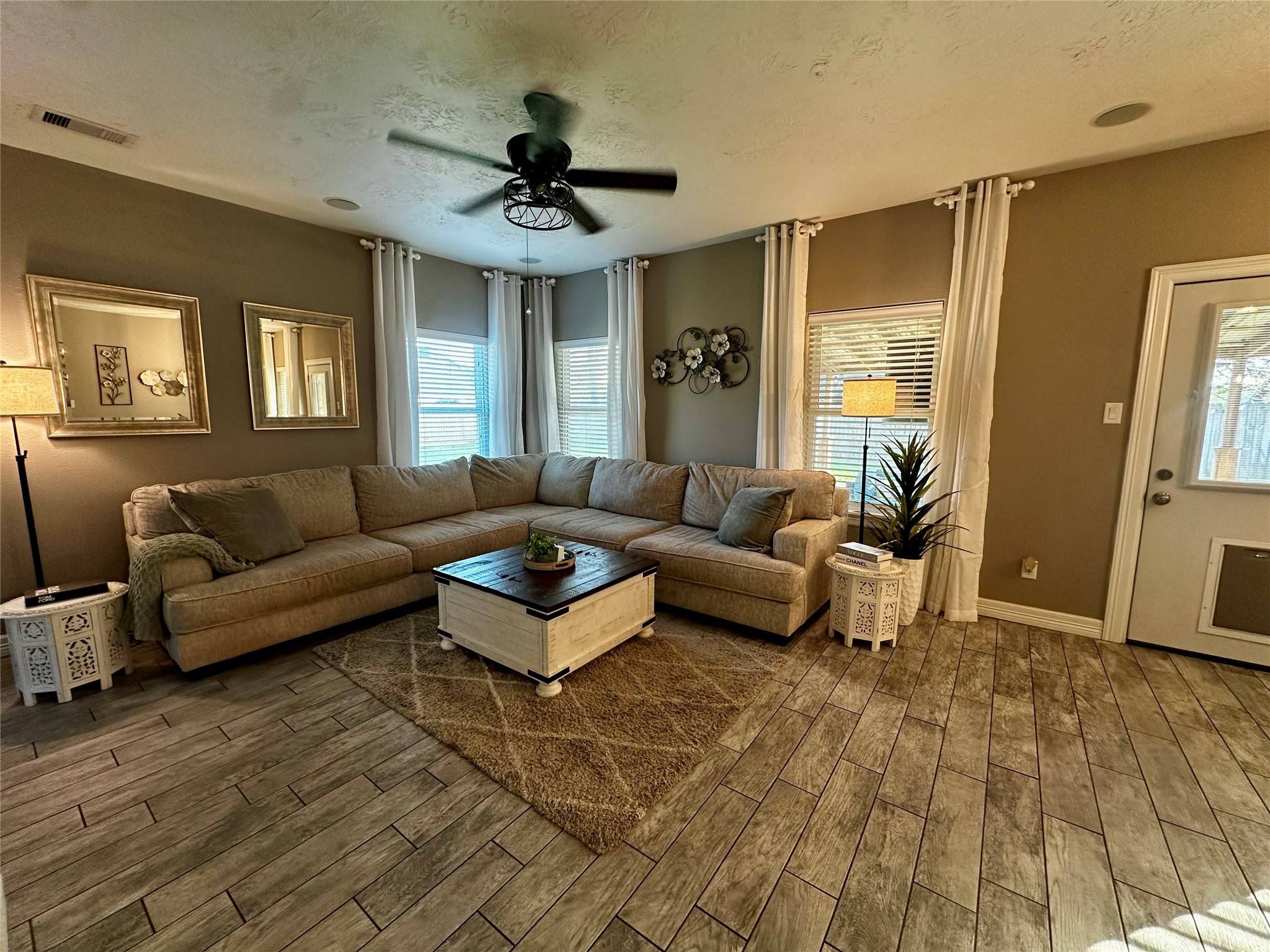 West Columbia, TX 77486,405 N Amherst DR