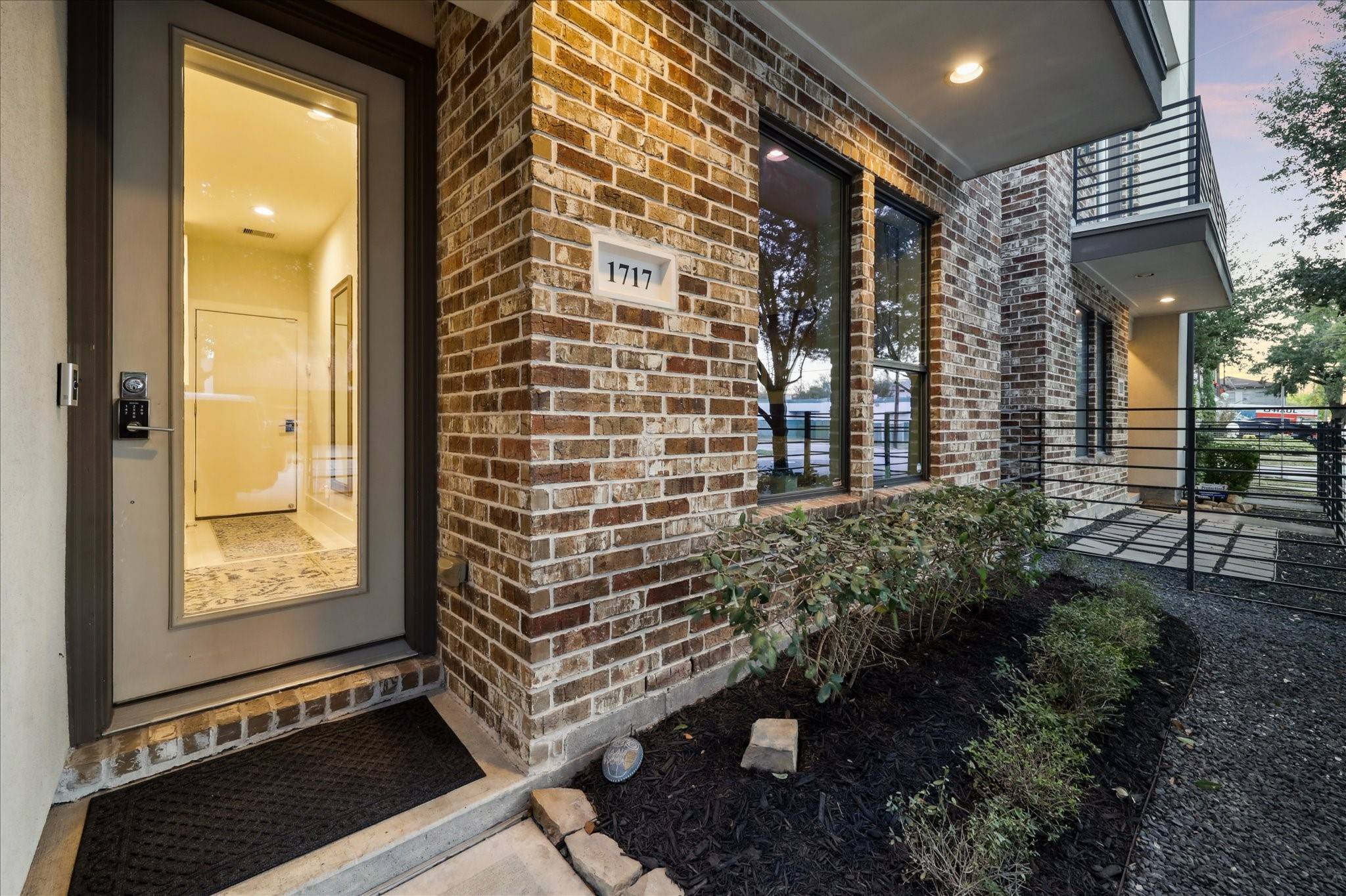 Houston, TX 77007,1717 SILVER ST