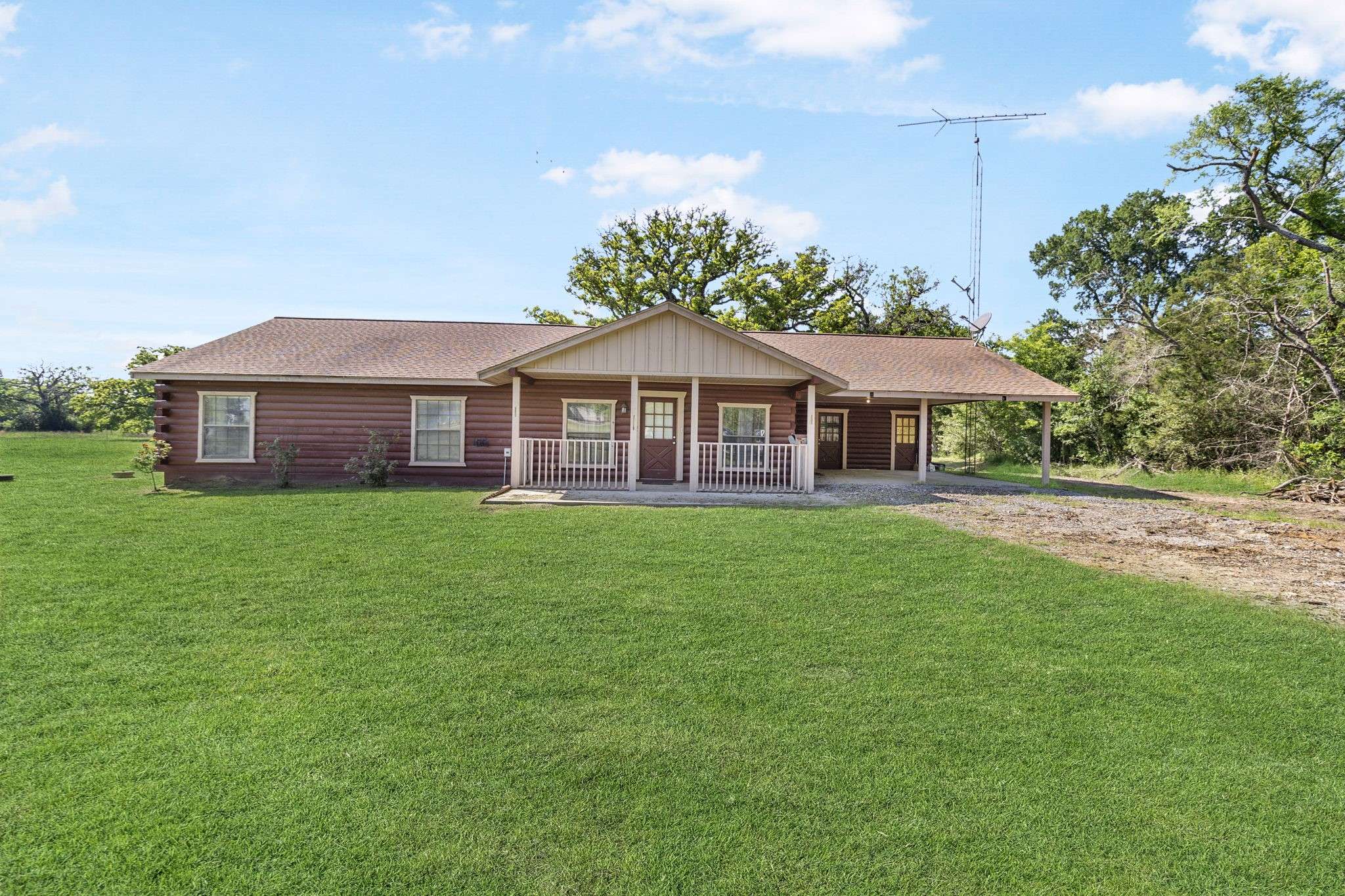 Madisonville, TX 77864,5344 Highway 90