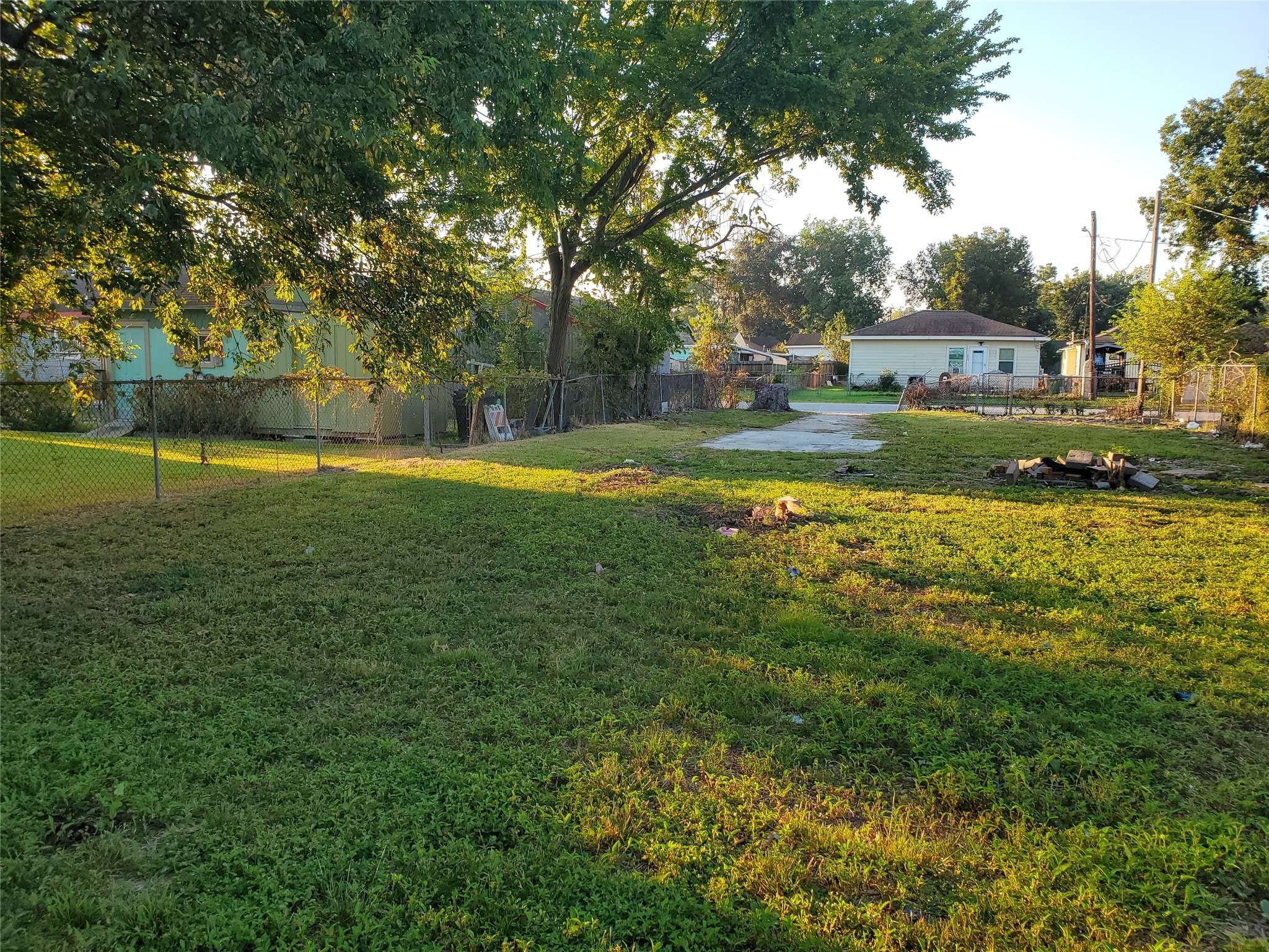 Houston, TX 77009,1311 Alber ST