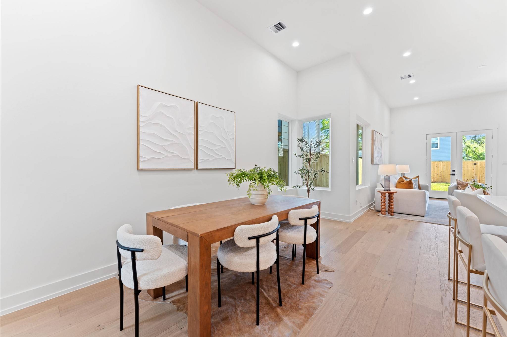 Houston, TX 77008,324 Aurora ST