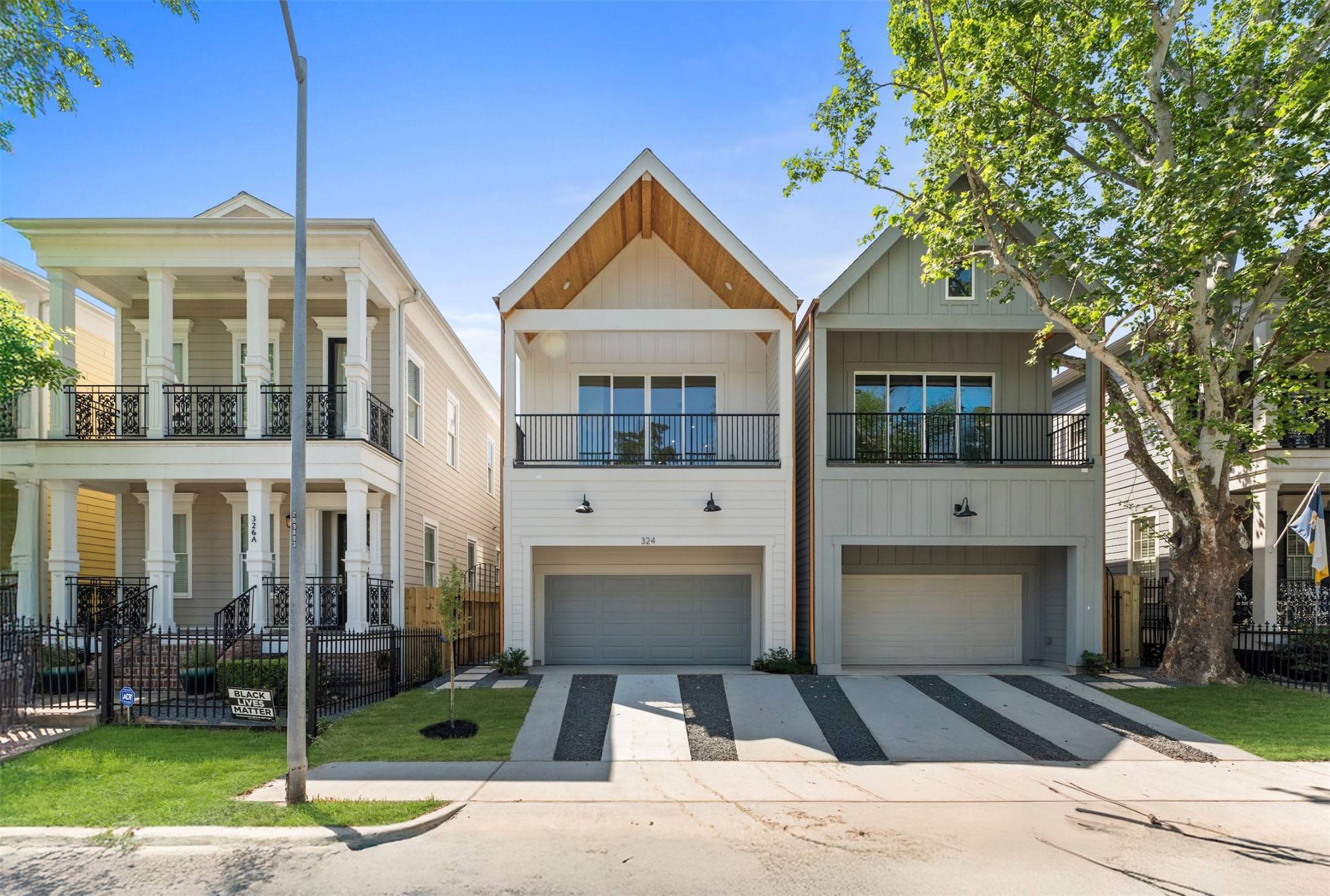 Houston, TX 77008,324 Aurora ST