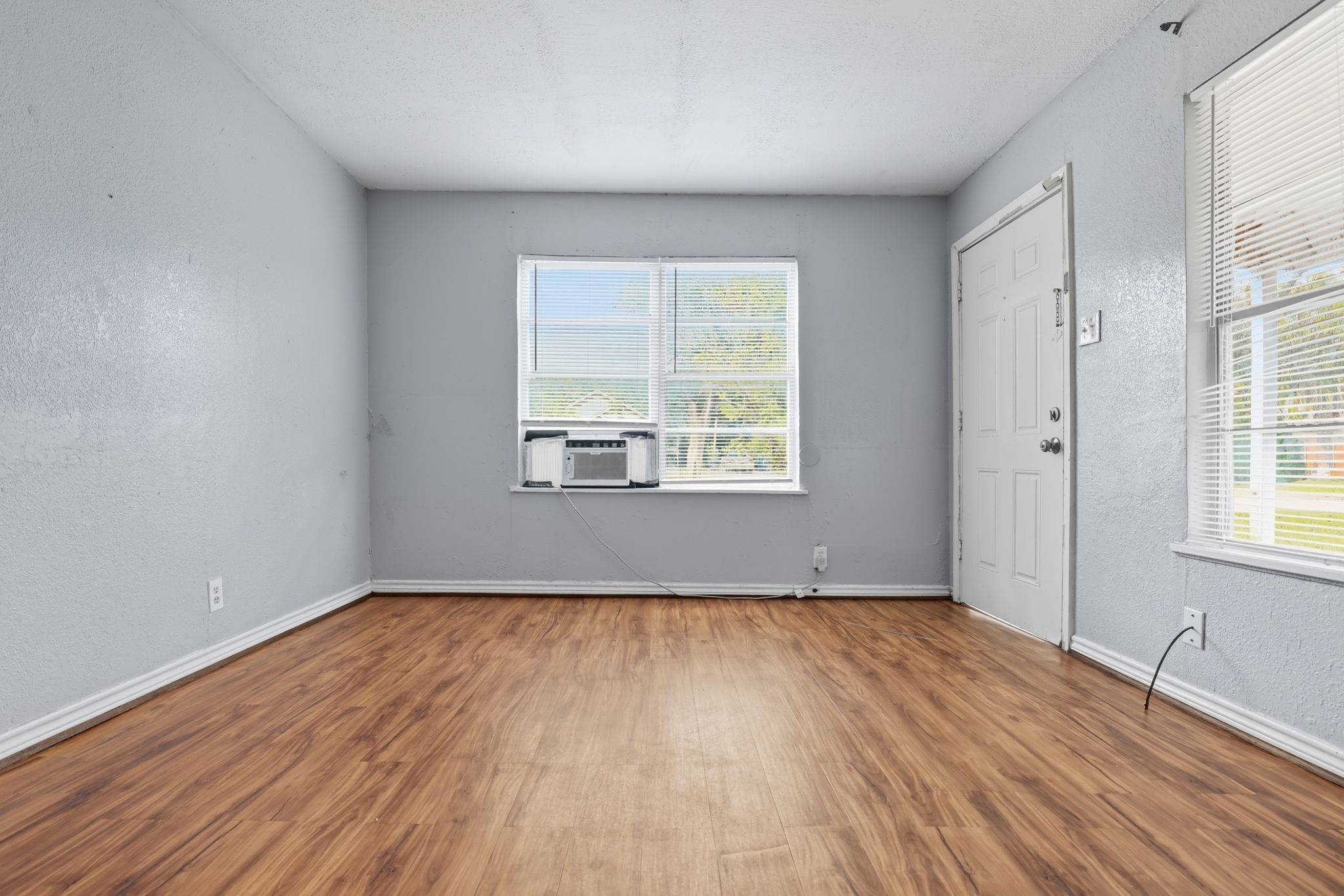 Texas City, TX 77590,1112 1st AVE N