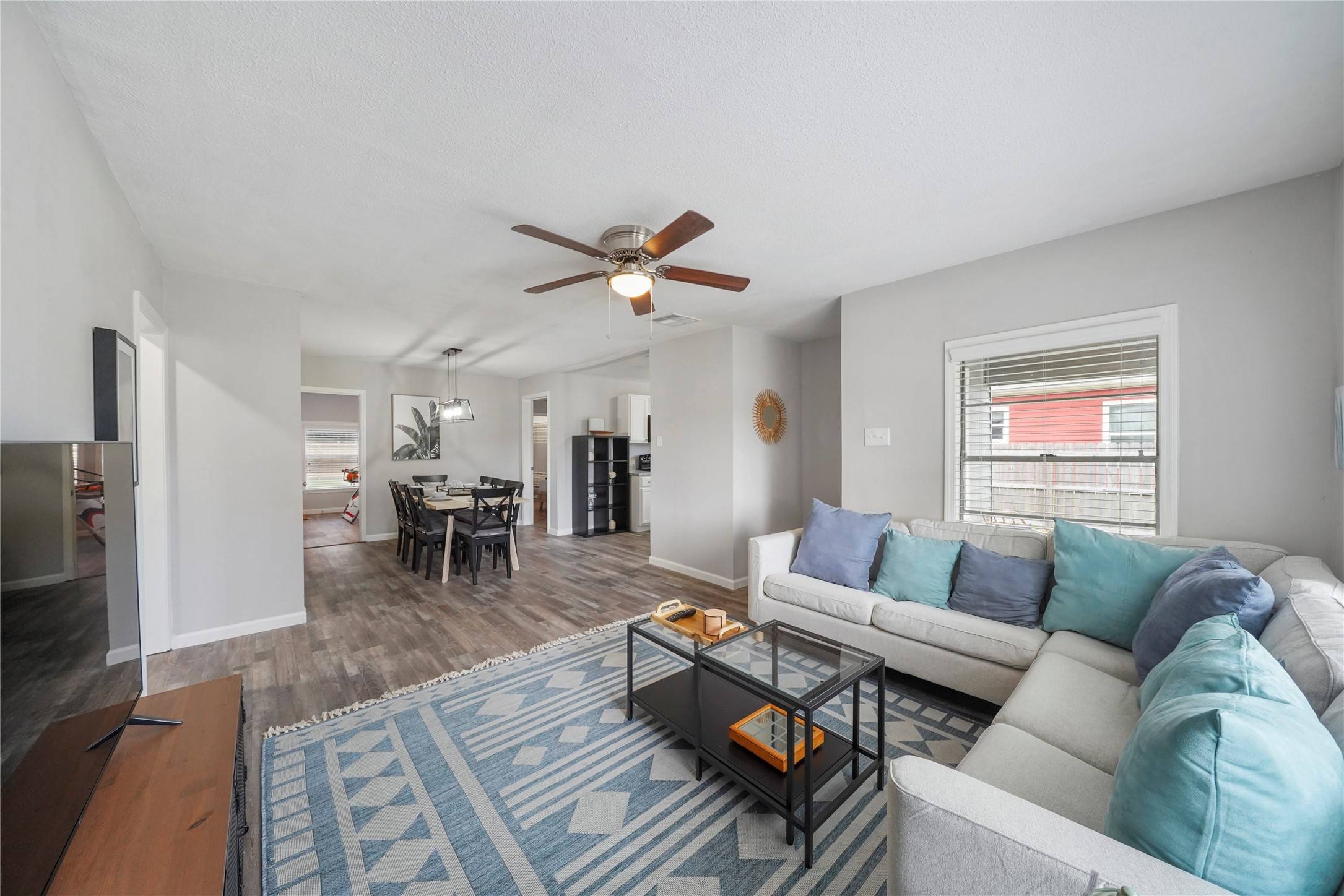 Texas City, TX 77590,2111 8th AVE N