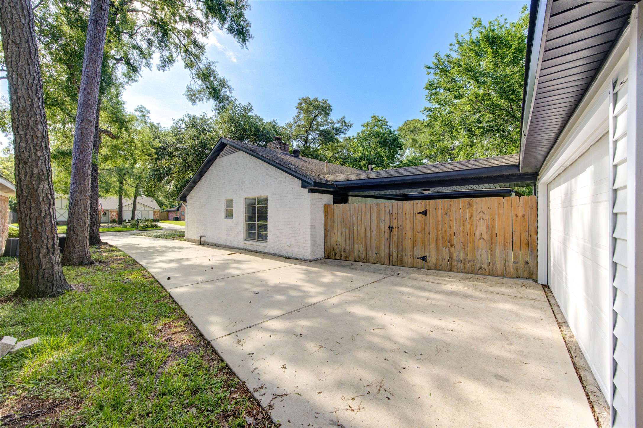 Houston, TX 77339,3247 Three Pines DR