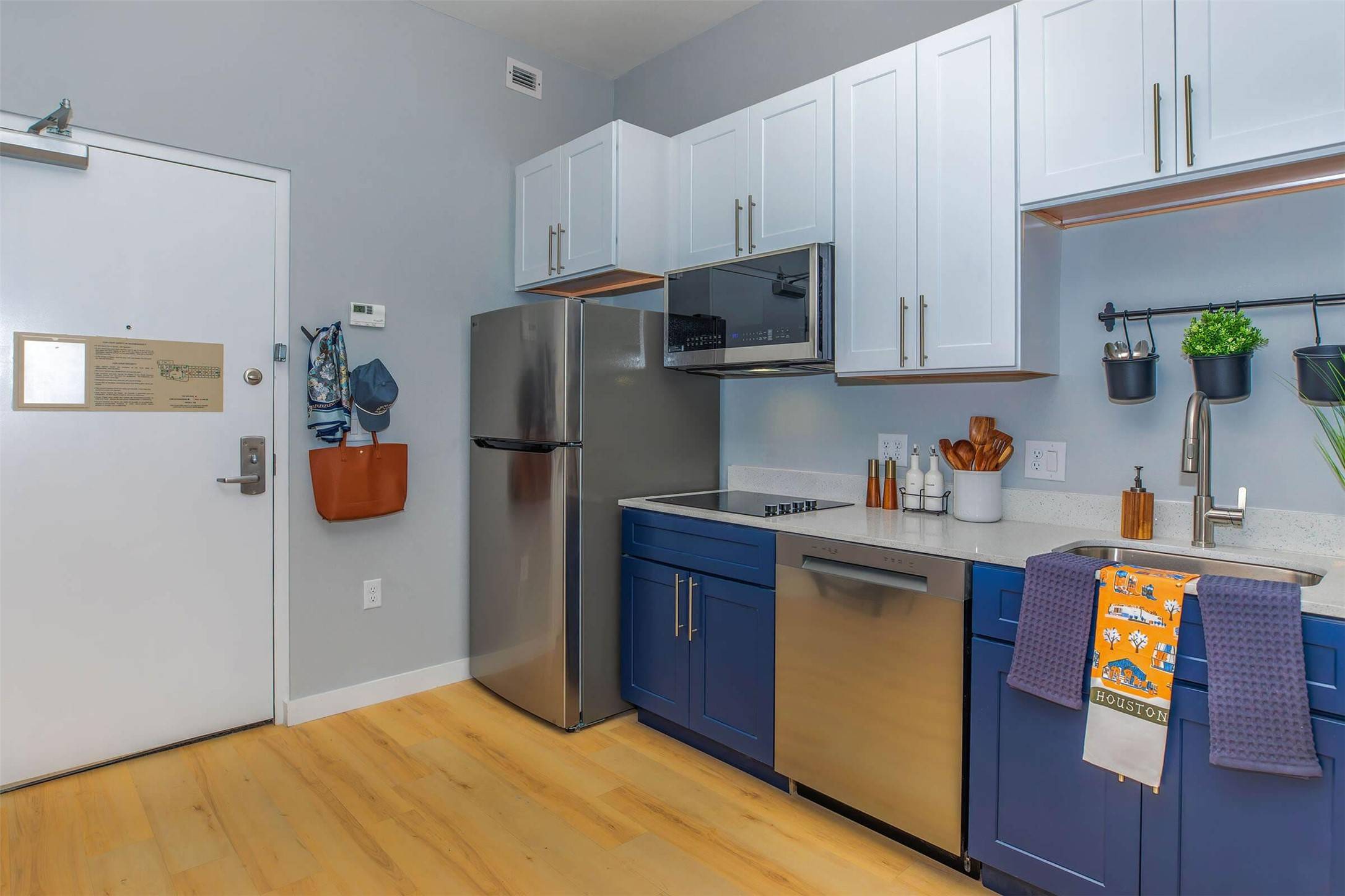 Houston, TX 77084,1350 Broadfield Blvd #221