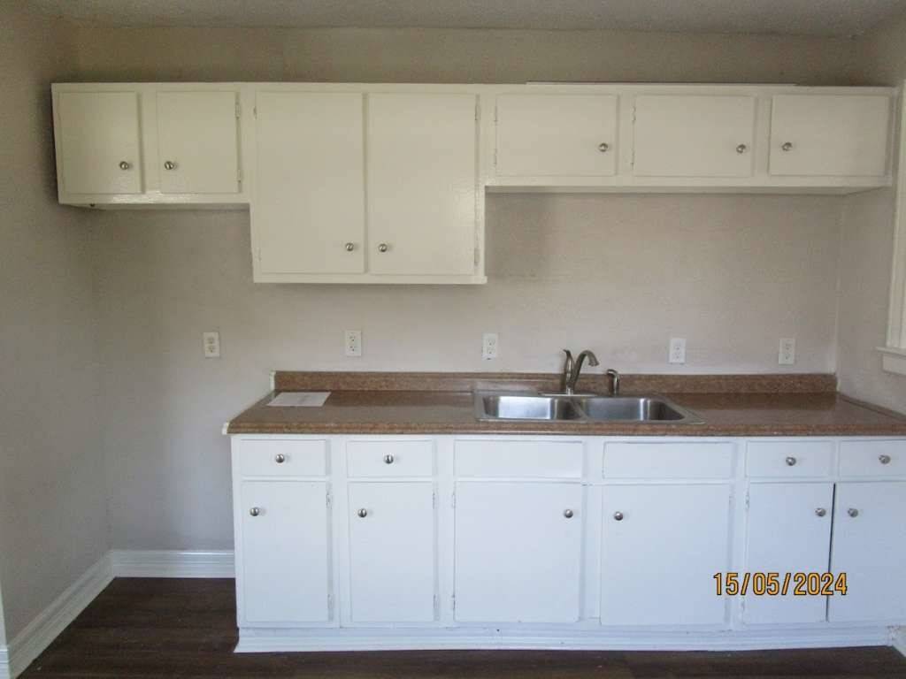 Houston, TX 77011,7410 Dallas ST