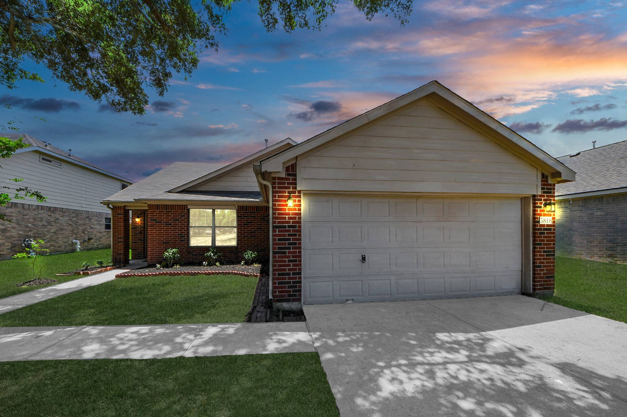 Rosenberg, TX 77471,5818 Taylan LN