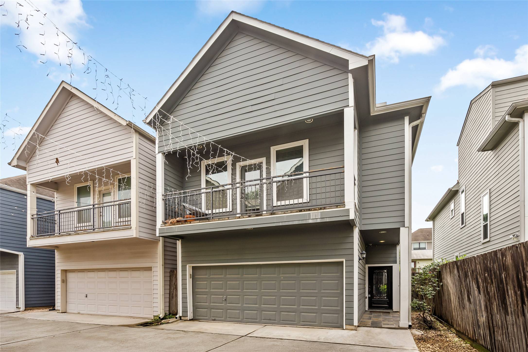 Houston, TX 77008,911 W 19th ST