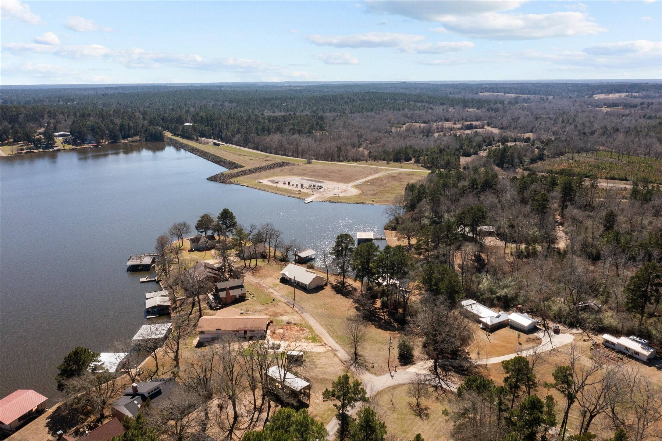 Grapeland, TX 75844,160 Lookout Point DR