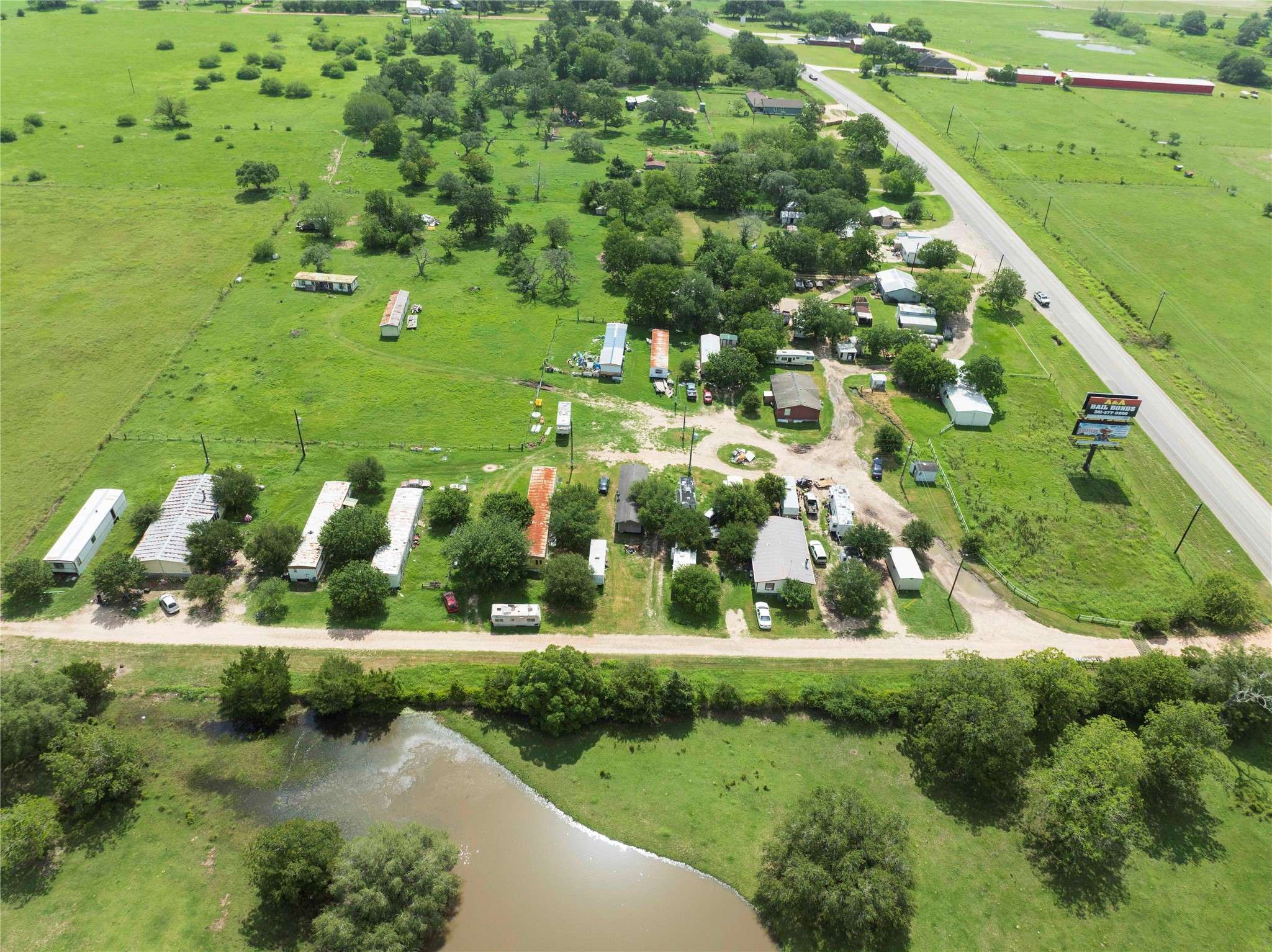 Hallettsville, TX 77964,34 Private Road 1190