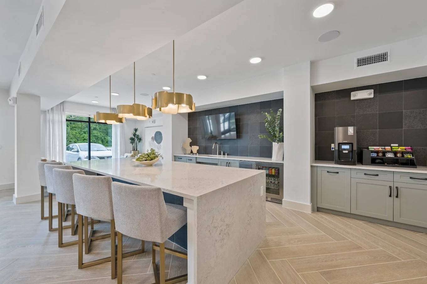 Houston, TX 77043,1888 Brittmoore RD #1210