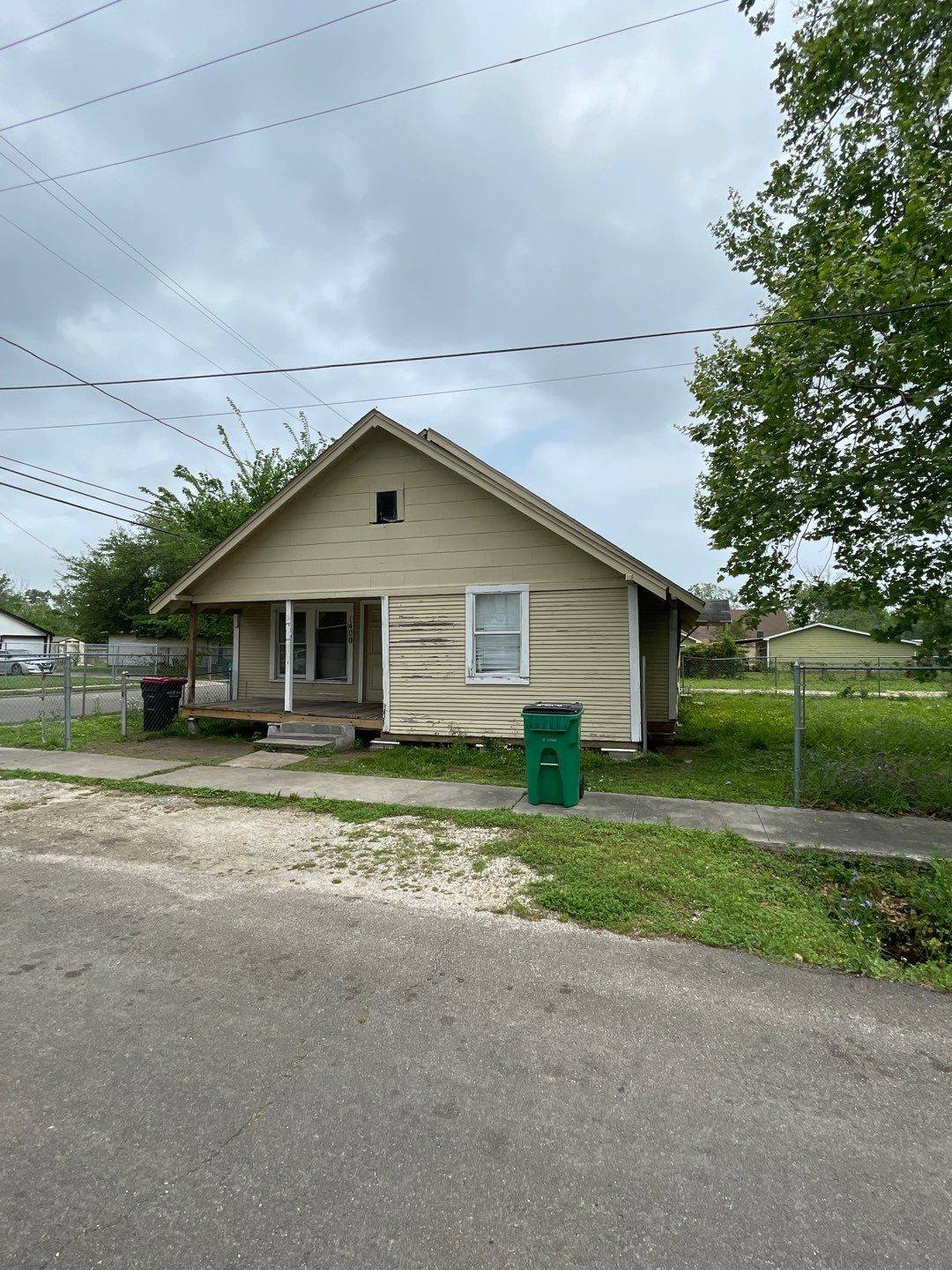 Baytown, TX 77520,1400 Carlton ST