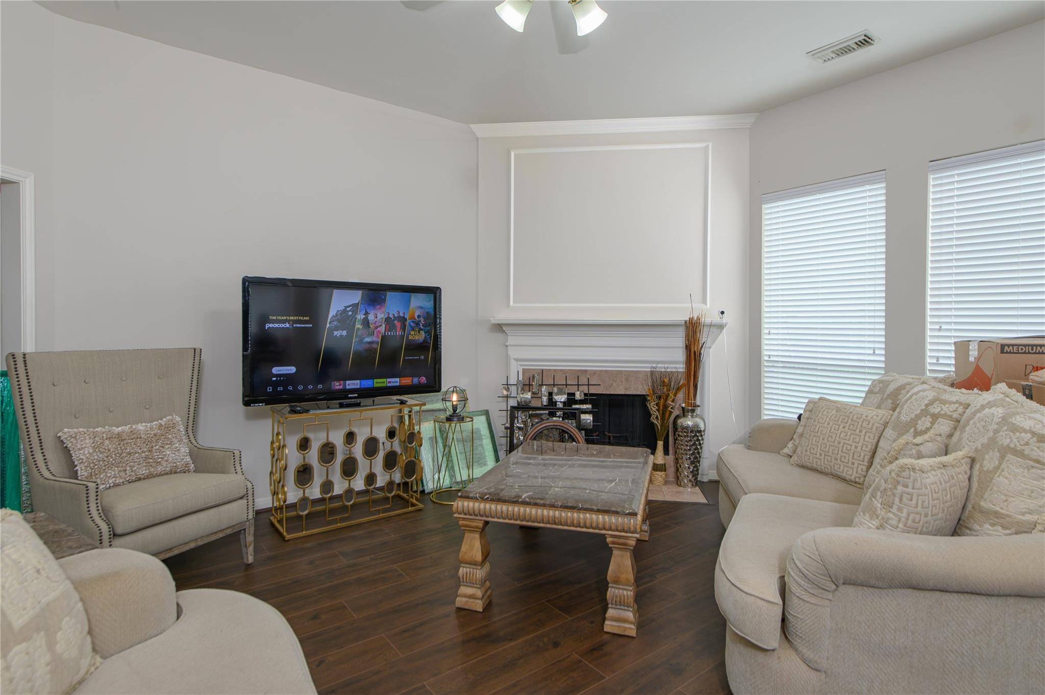 Sugar Land, TX 77498,1610 Thunder Lake LN