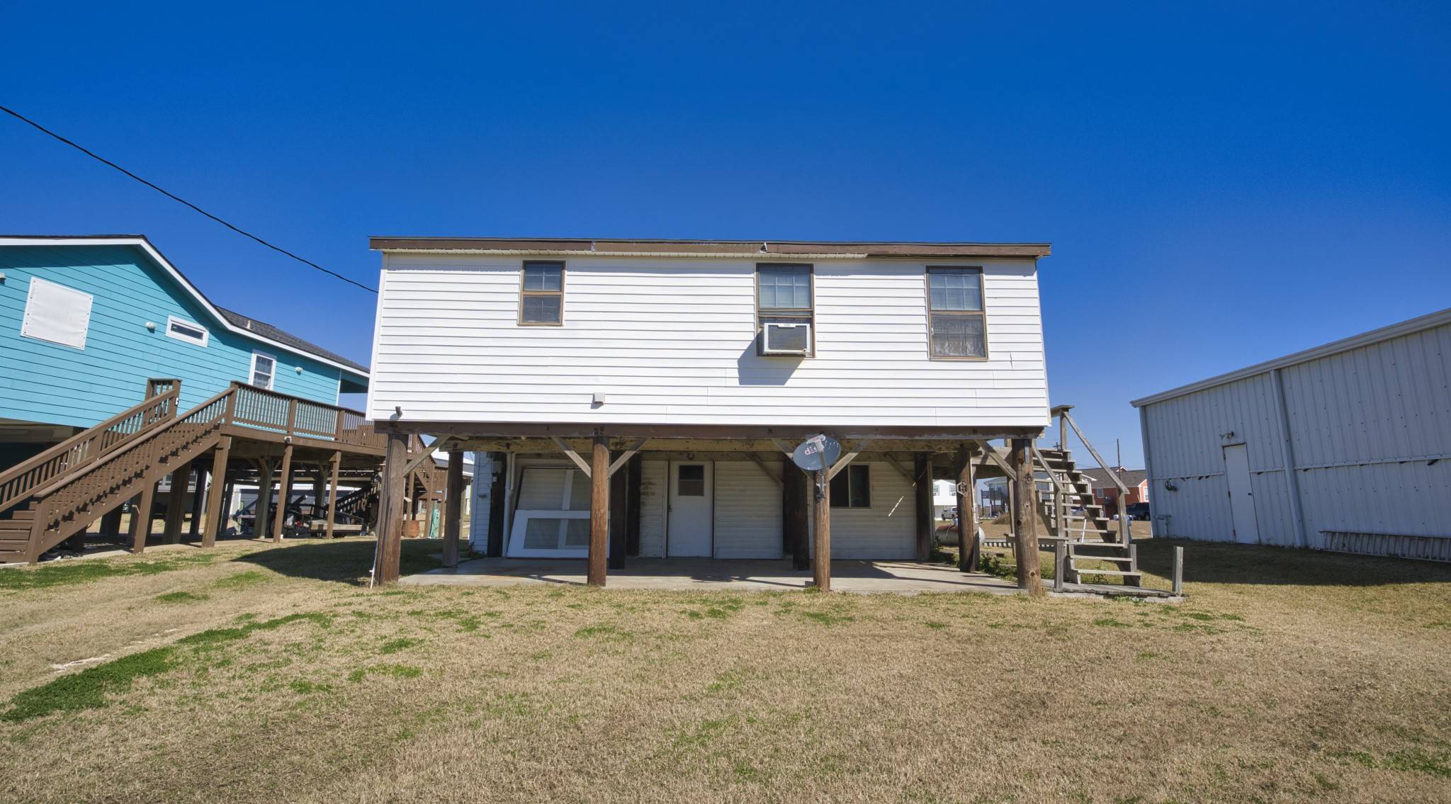 Sargent, TX 77414,976 County Road 202
