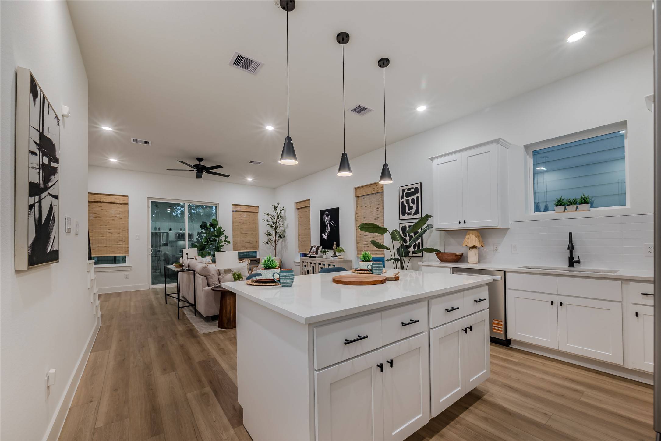 Houston, TX 77091,932 Mansfield ST