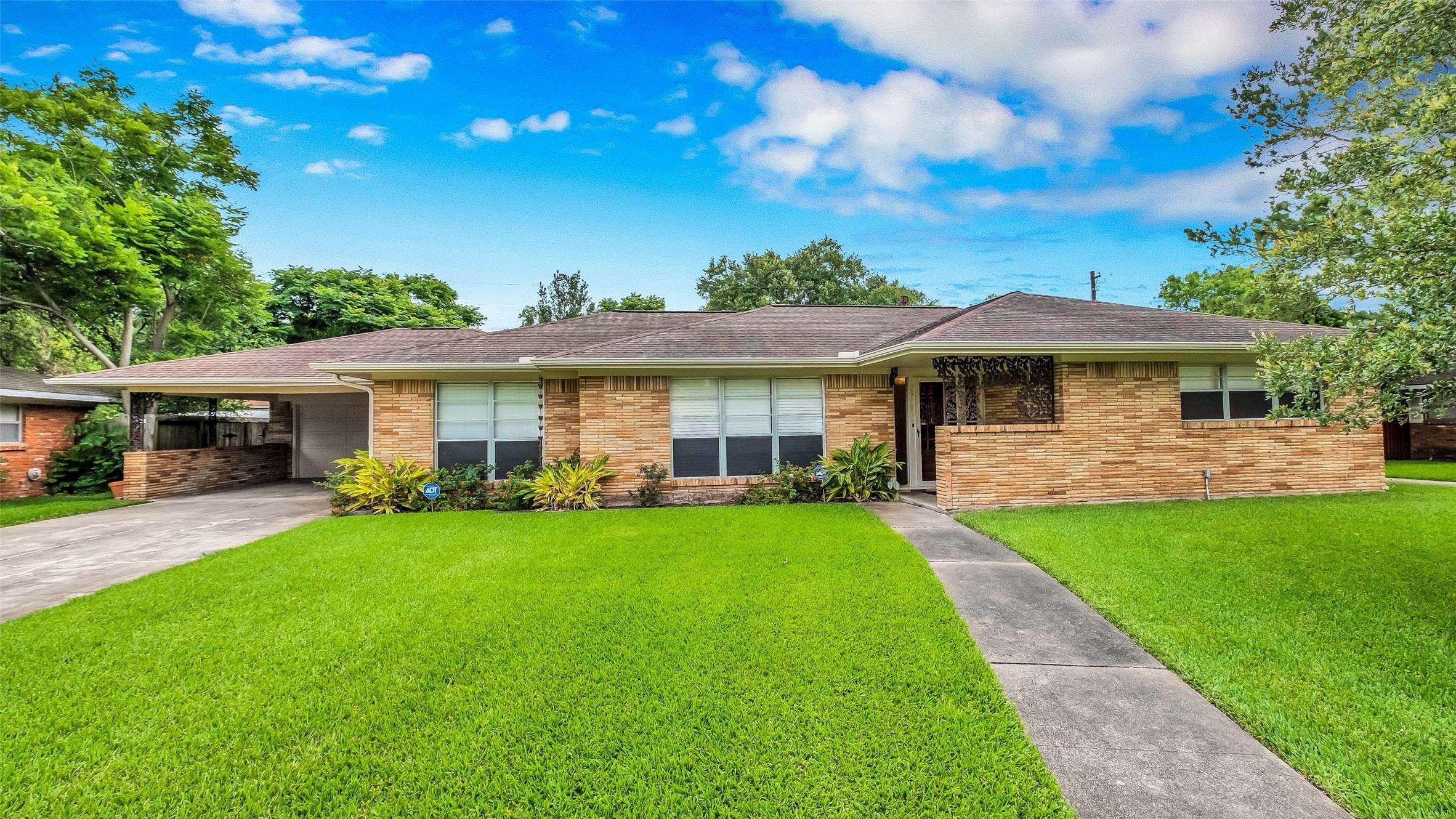 Houston, TX 77061,7919 Montglen DR