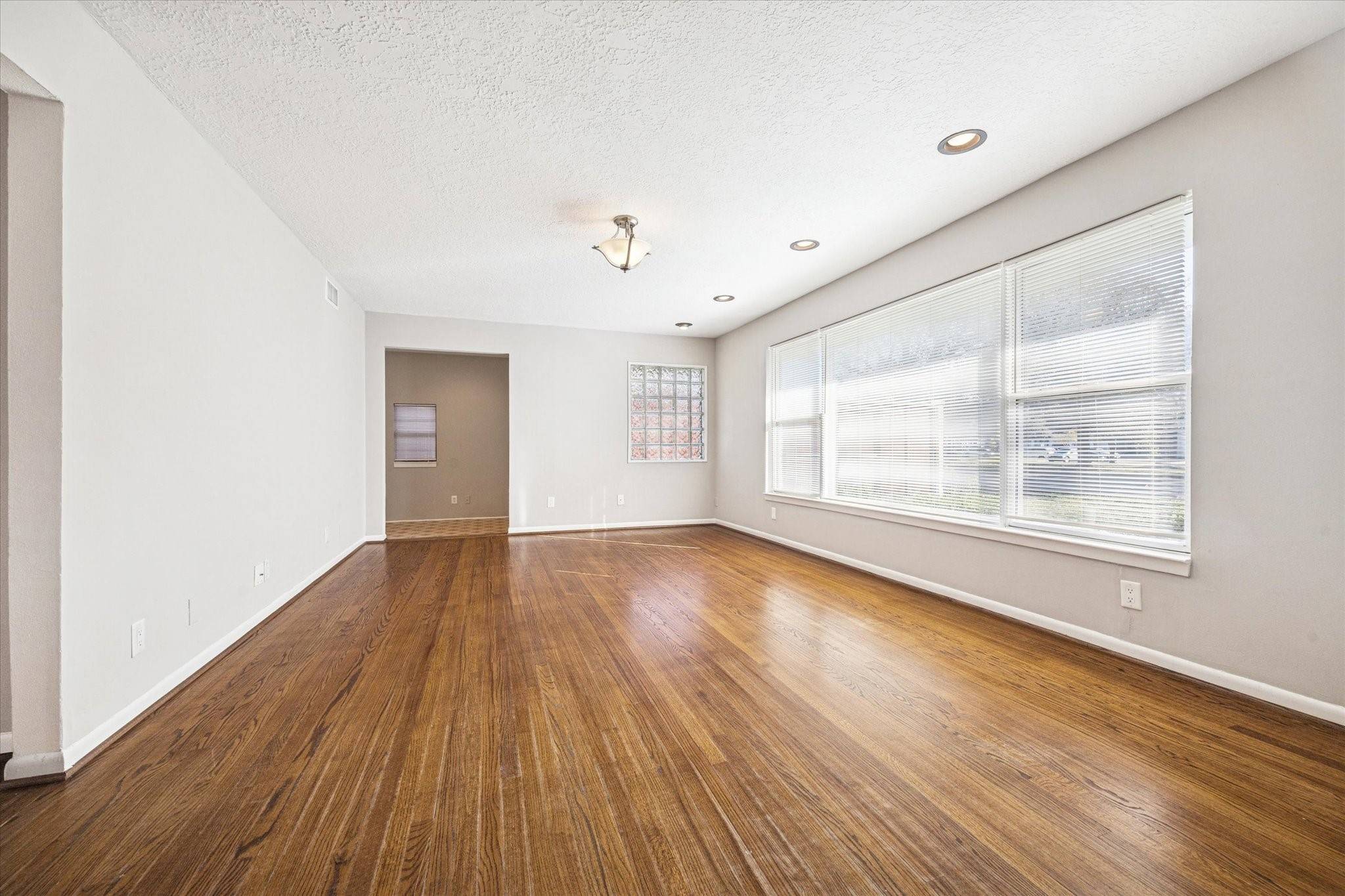 West University Place, TX 77005,2712 West Holcombe