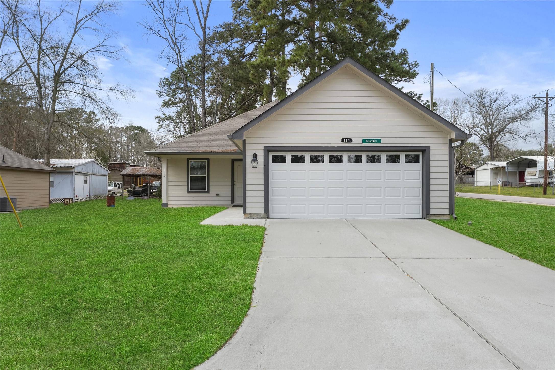 Livingston, TX 77351,114 Hickory Nut ST