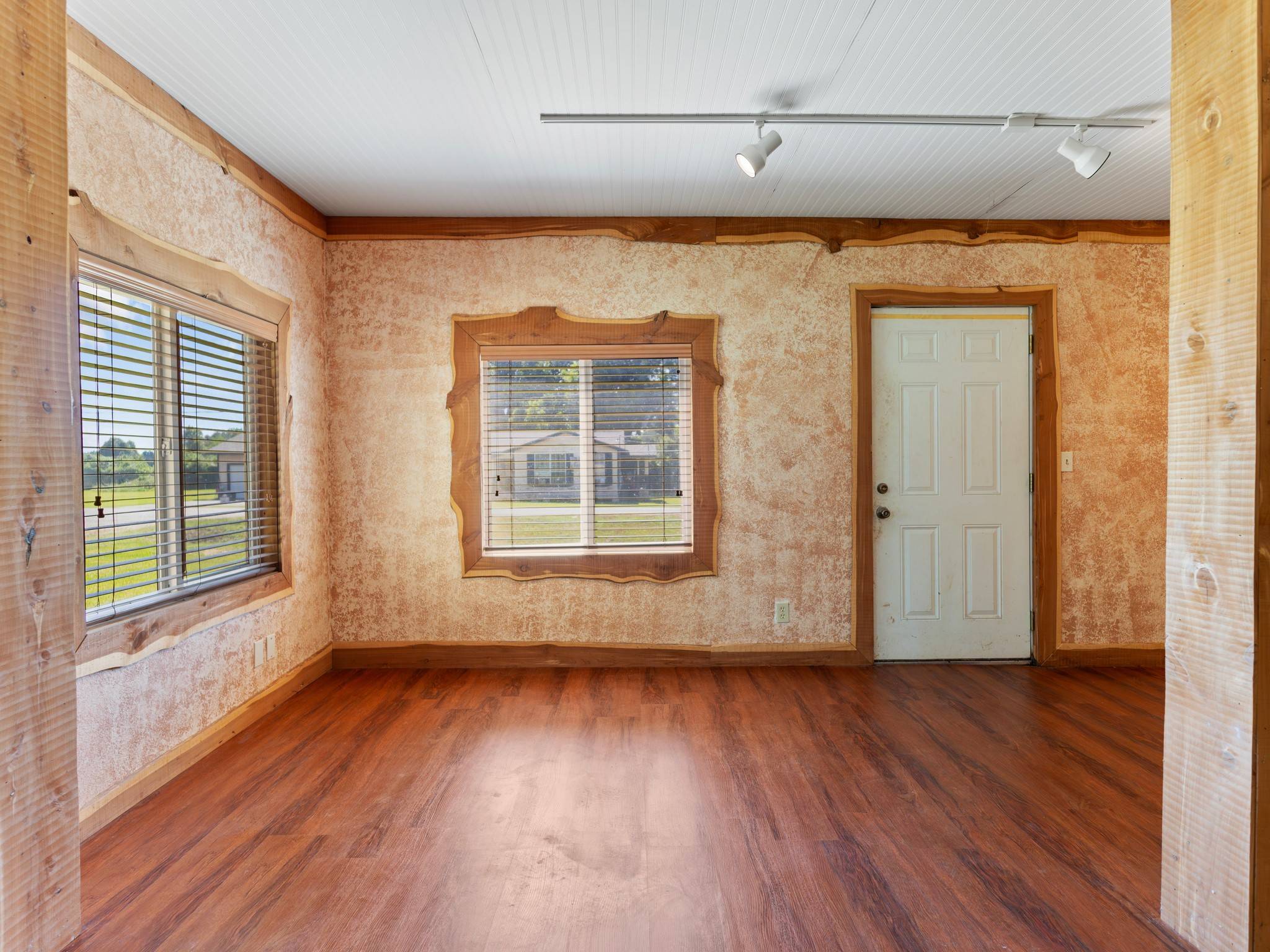 Boling, TX 77420,407 Ramon RD