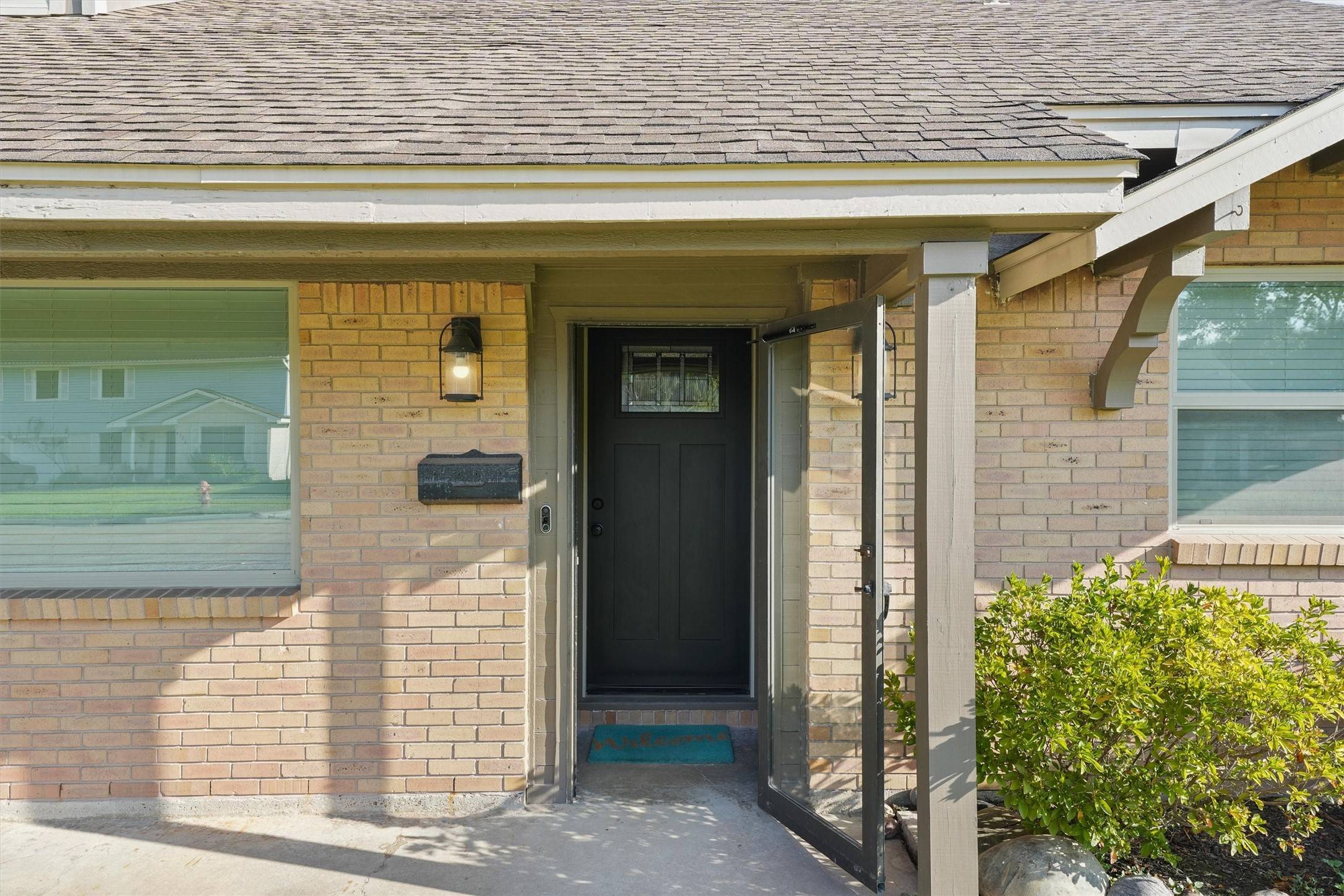 Pasadena, TX 77502,2601 Cocoa LN
