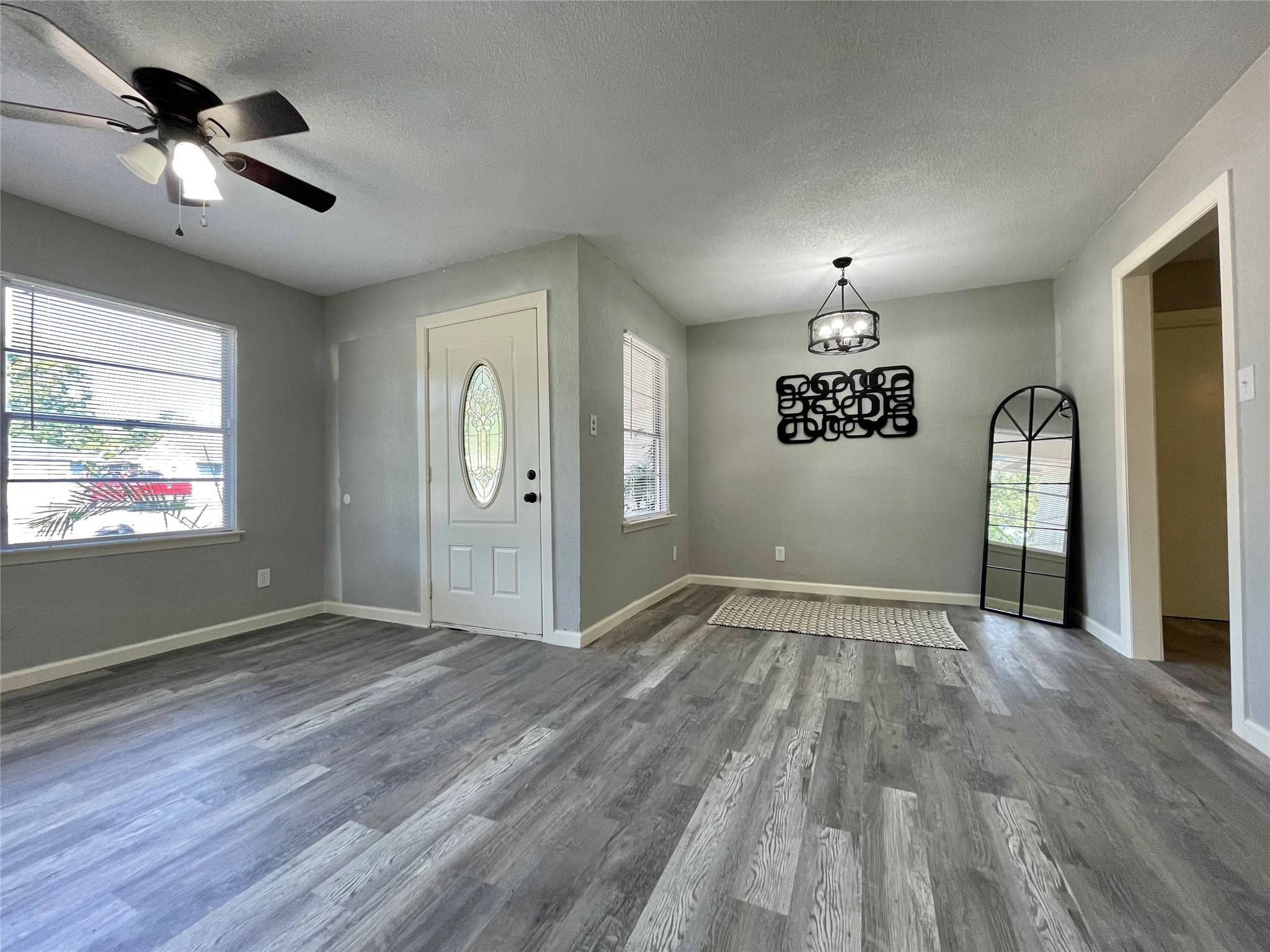 Lake Jackson, TX 77566,305 Cypress ST