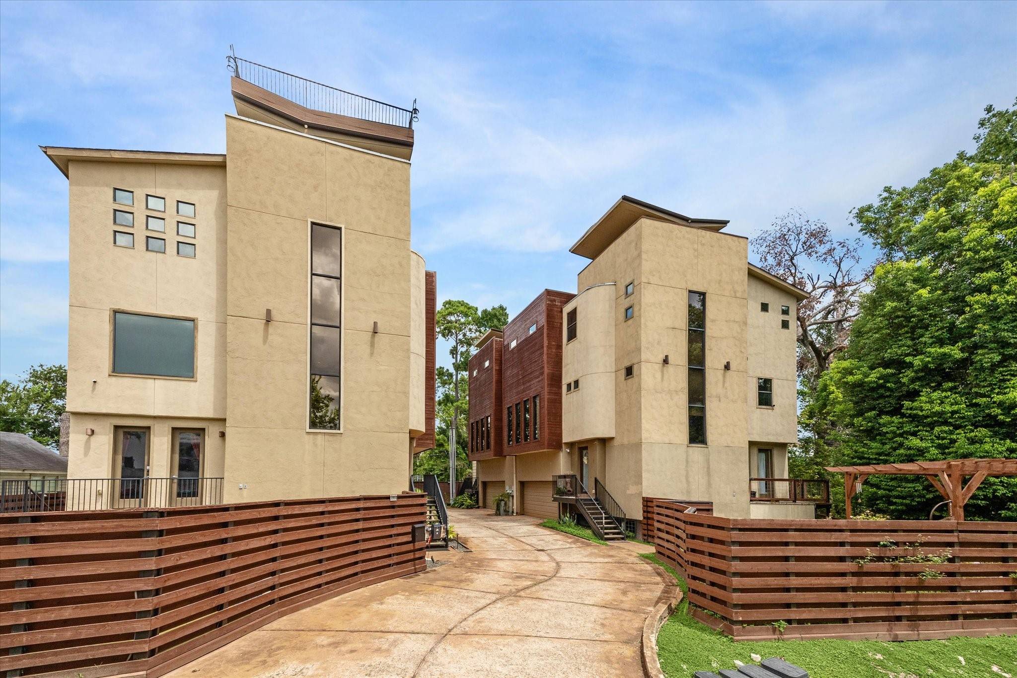 Houston, TX 77008,1901 W 14th 1/2 ST #C