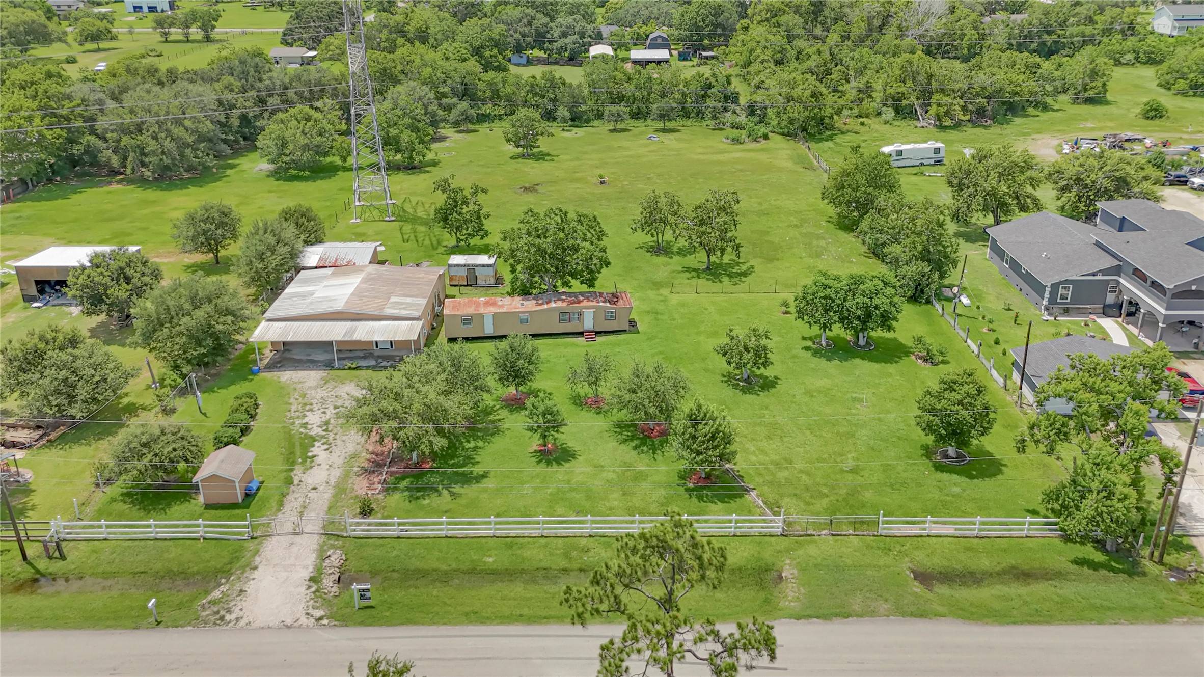 Alvin, TX 77511,694 County Road 941