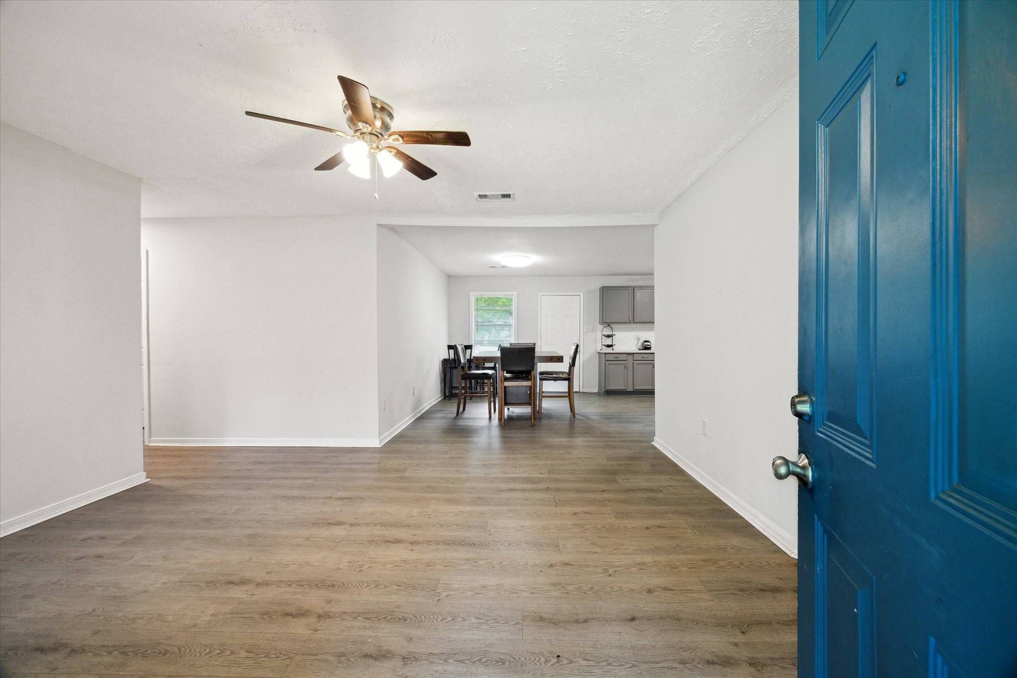 Houston, TX 77028,9243 Bean ST