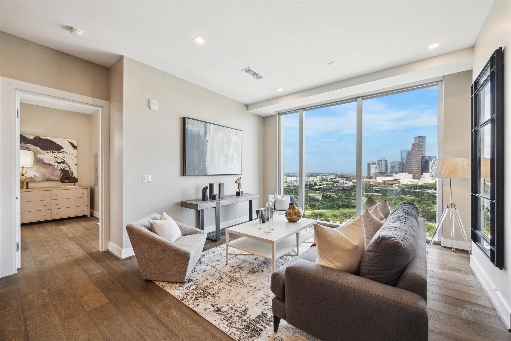 Houston, TX 77019,1711 Allen Parkway #1706